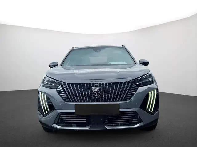 Peugeot 2008 view 3