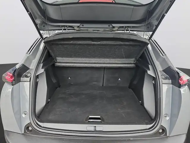 Peugeot 2008 view 9