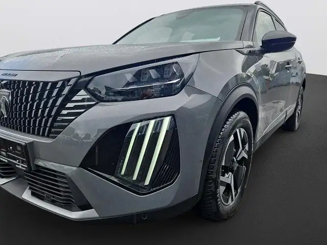 Peugeot 2008 view 11