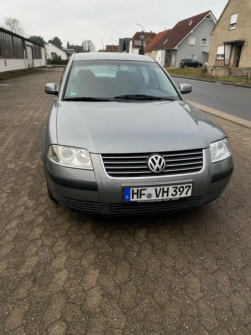 Volkswagen Passat 2.0 Comfortline - 1
