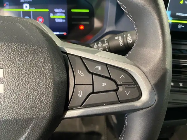 Dacia Duster view 13