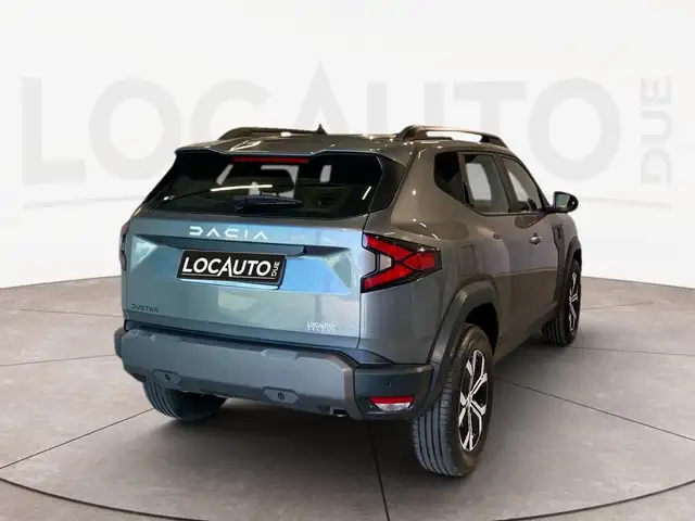 Dacia Duster view 4