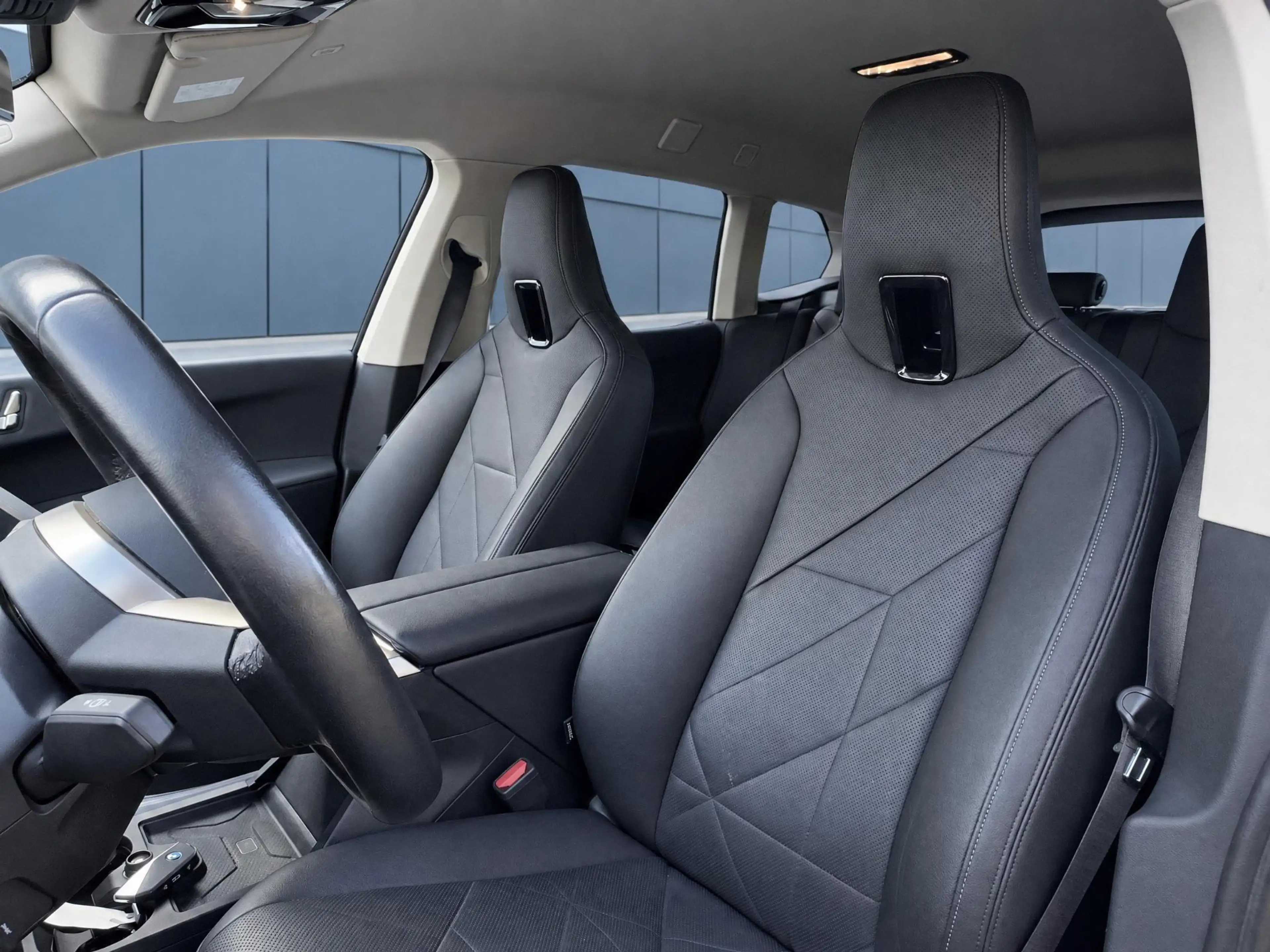 BMW iX xDrive40 Executive 77 kWh | SoH 100% | Incl. 12 ma — photo 4