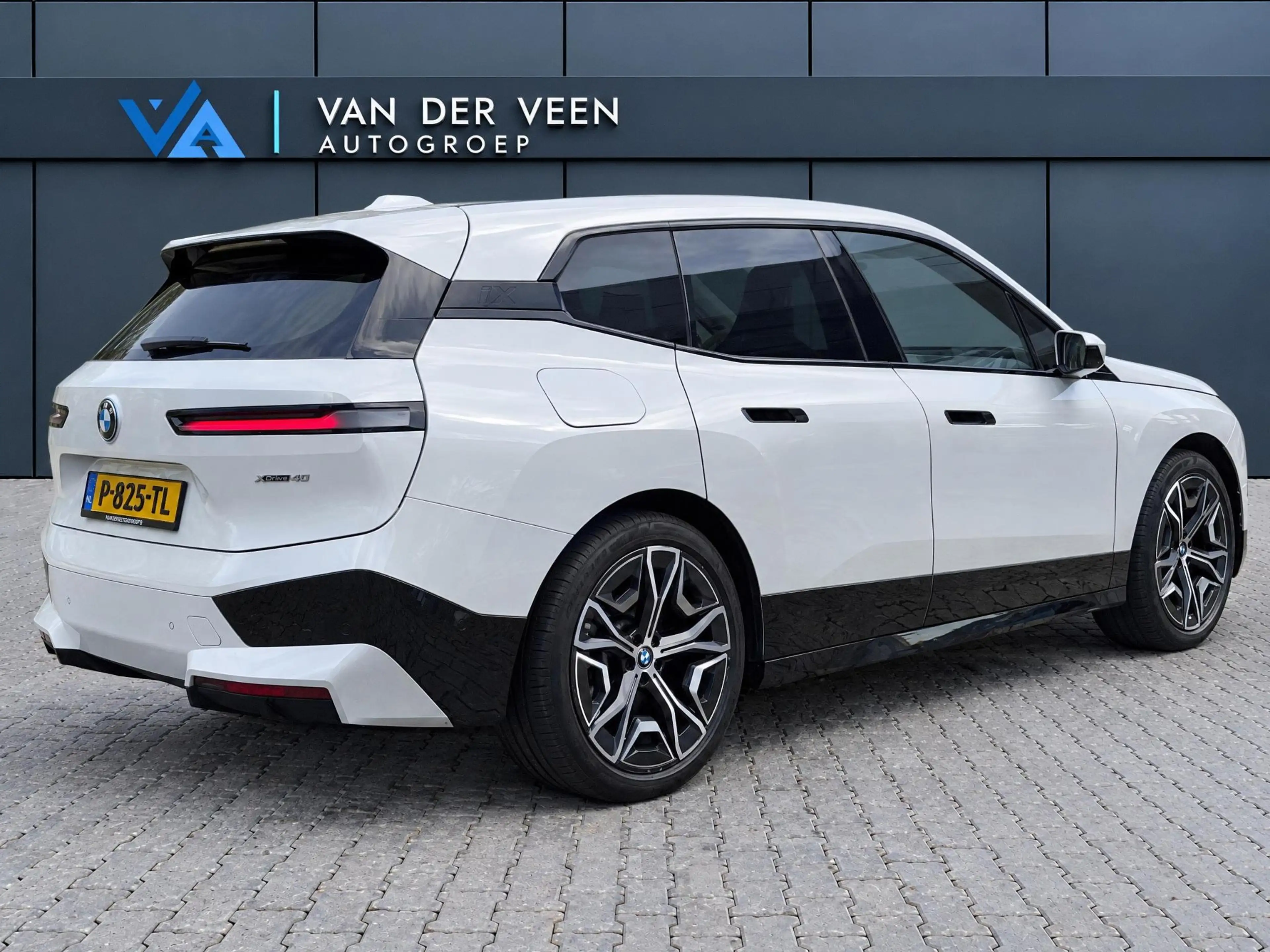 BMW iX xDrive40 Executive 77 kWh | SoH 100% | Incl. 12 ma — photo 6