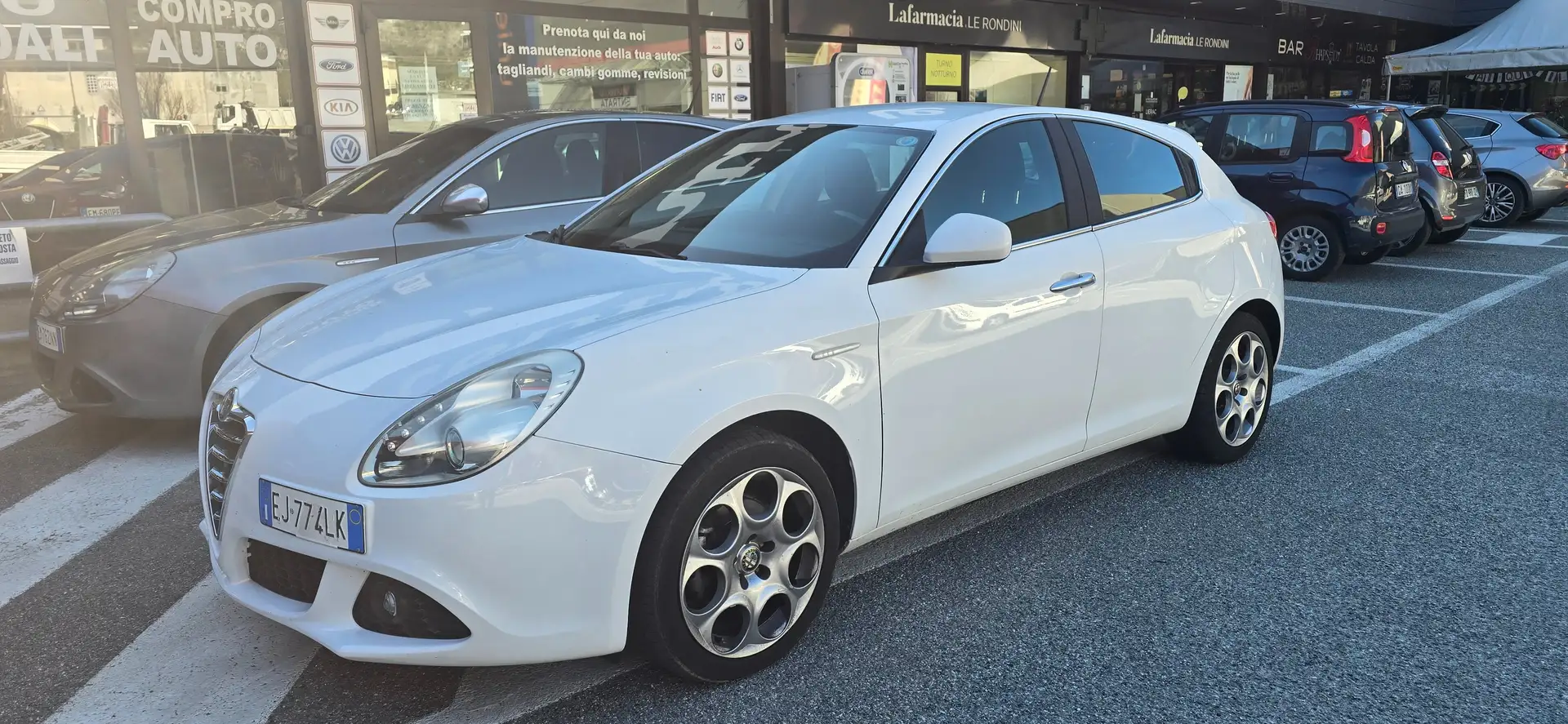 Alfa Romeo Giulietta 1.4 t GPL Distinctive 120cv apple carplay/android Bianco - 1