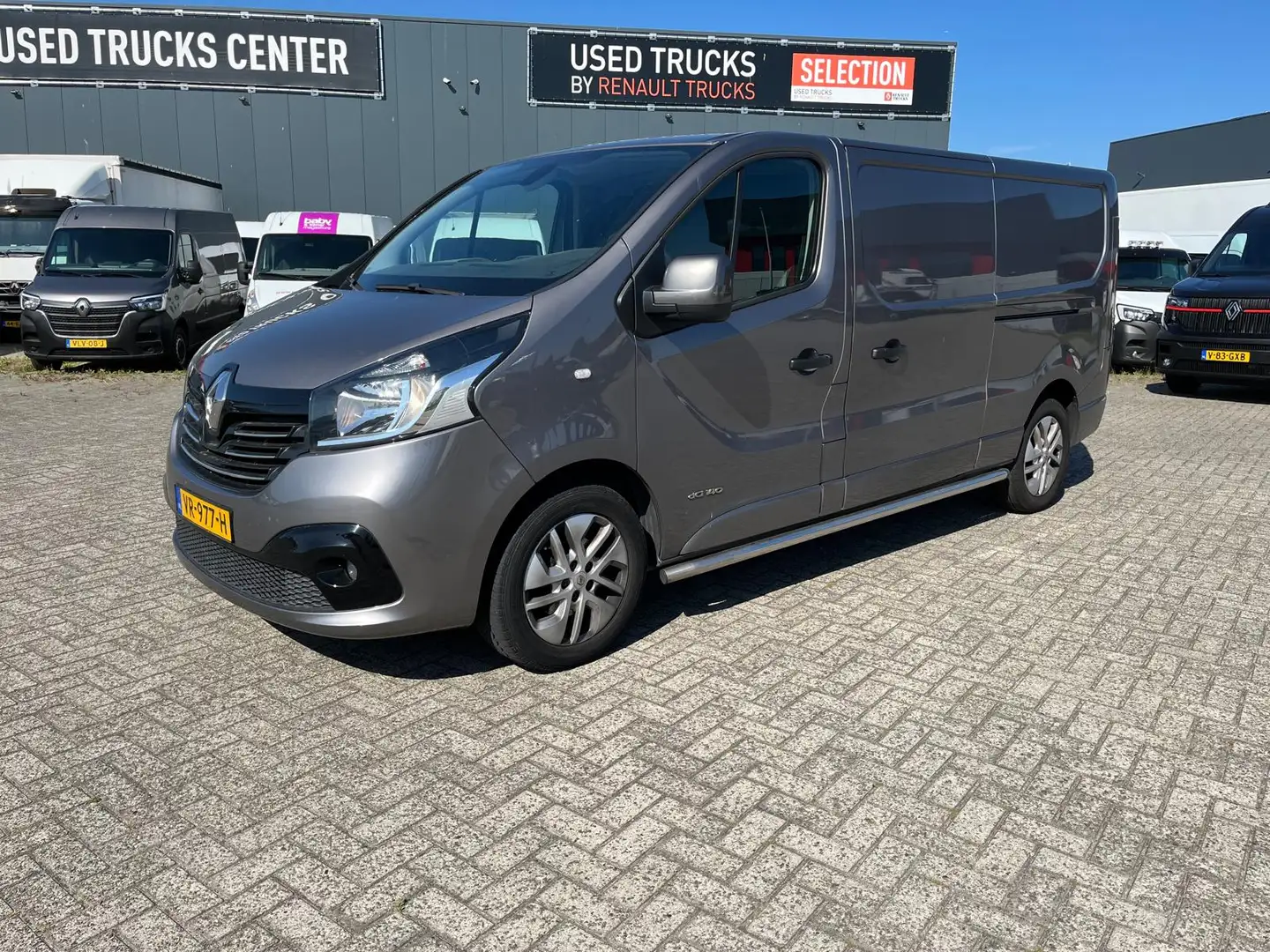 Renault Trafic 1,6 DCI T29 L2 H1, Airco, Nav, Camera Grijs - 1