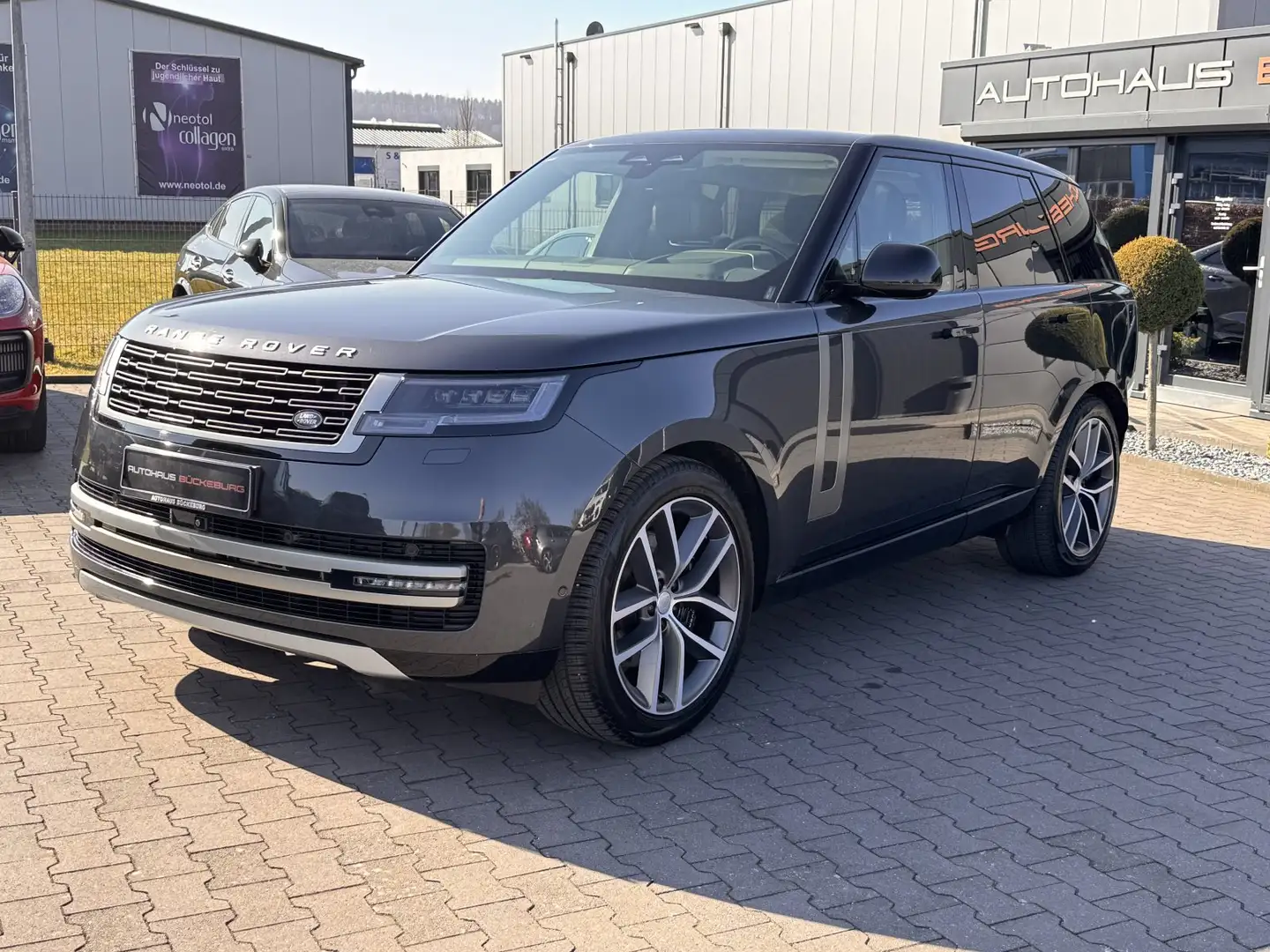 Land Rover Range Rover D350  HSE Pano Signature Grau - 1