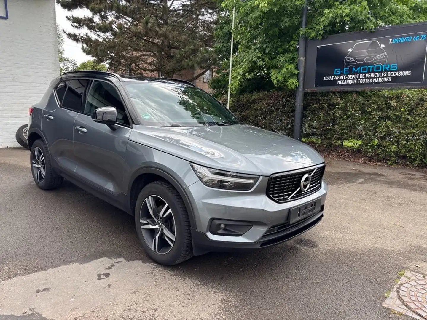 Volvo XC40 XC40 2.0 D3 R-Design Gris - 2