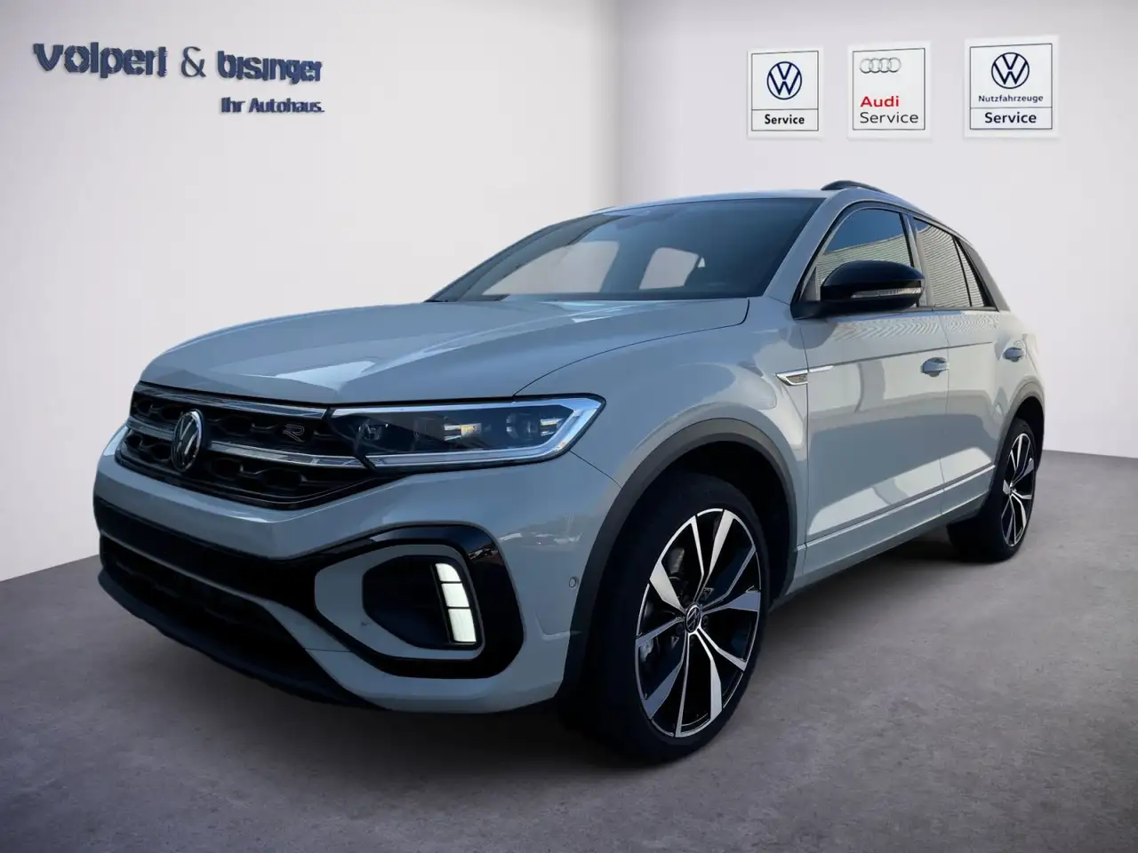 Volkswagen T-Roc, фото 1