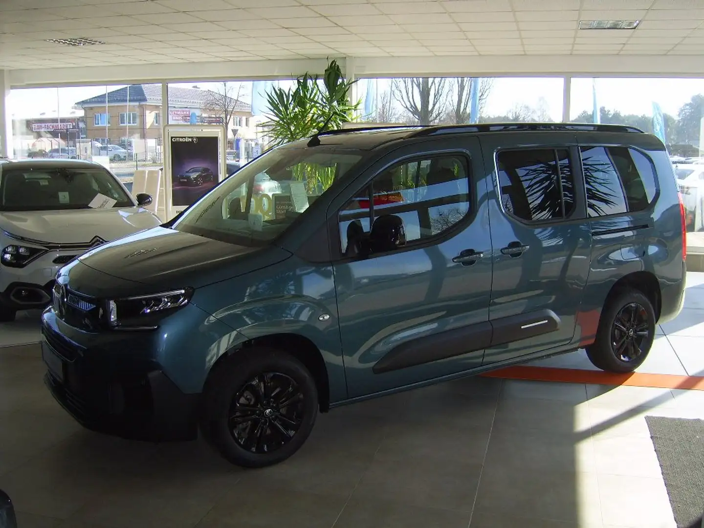 Citroen Berlingo XL Blue HDi 100 PLUS 6-Gang Schaltung Blau - 2