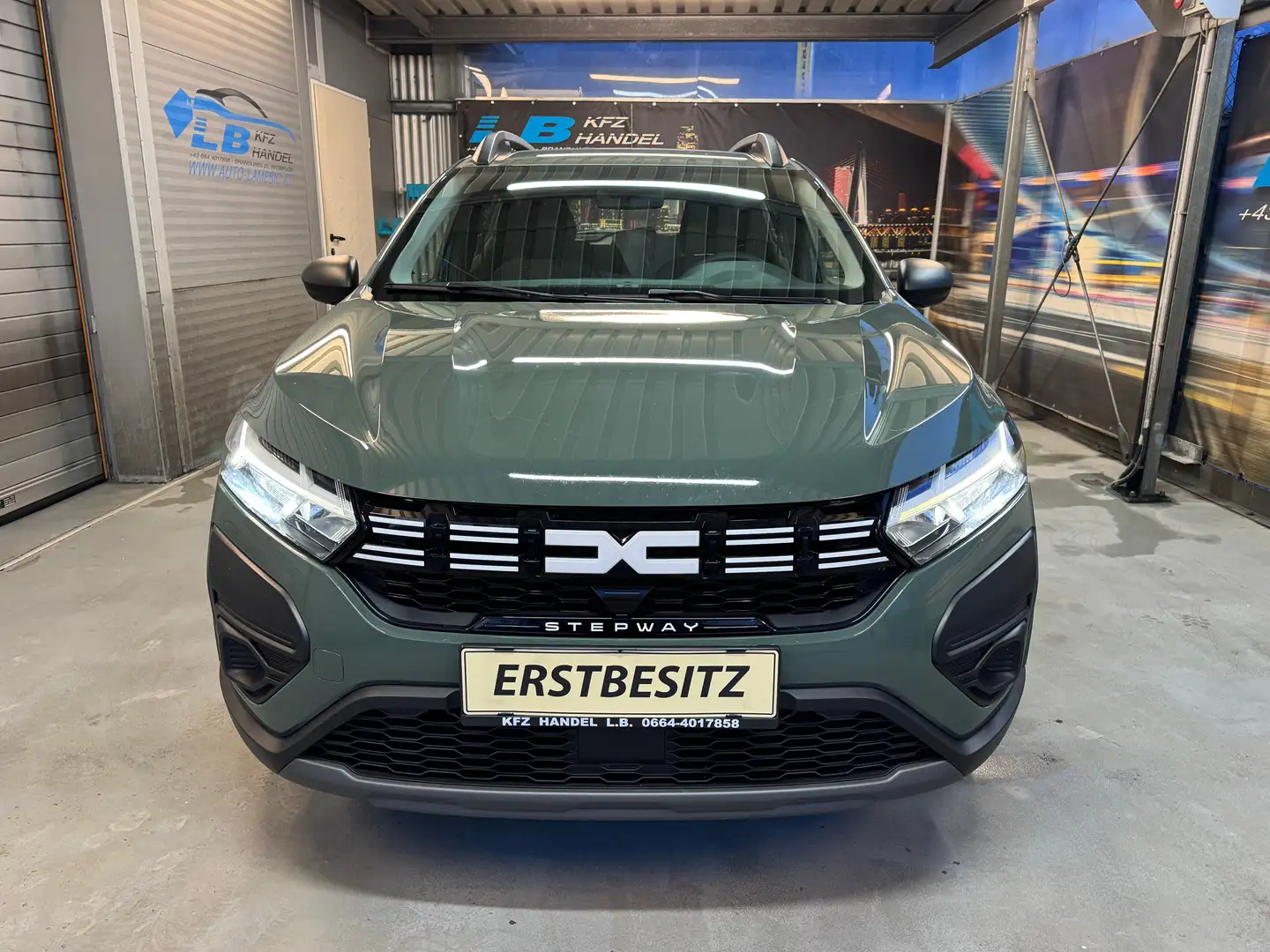 Dacia Sandero Stepway Essential Grau - 2