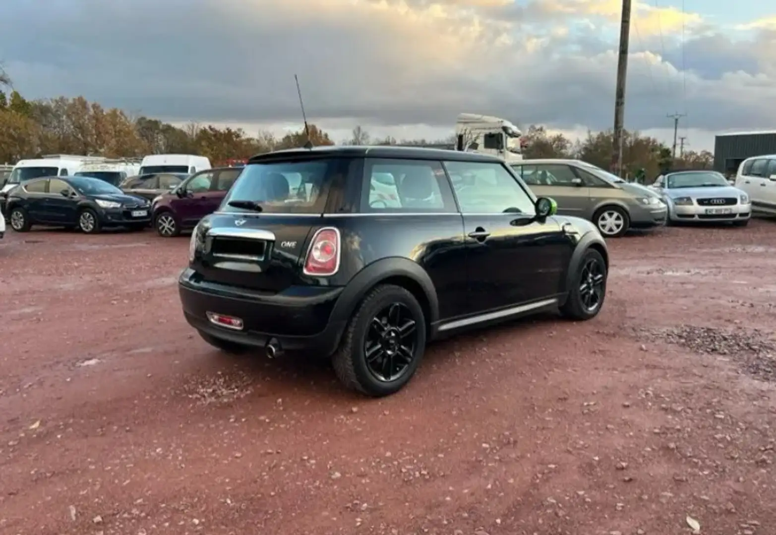 MINI One Hatch 75 ch One Pack Brick Lane II Vert - 2