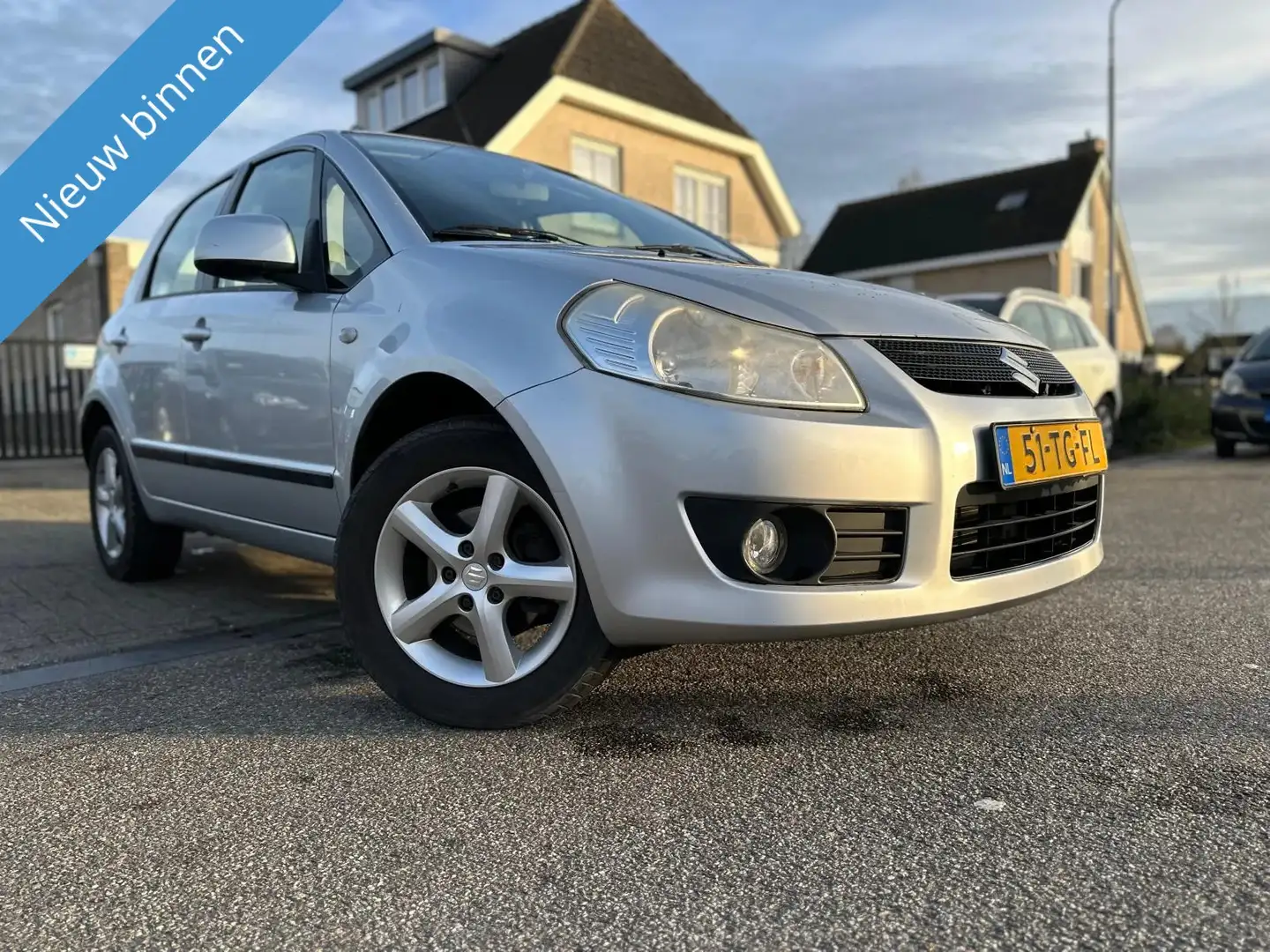 Suzuki SX4 1.6 Exclusive Grey - 1