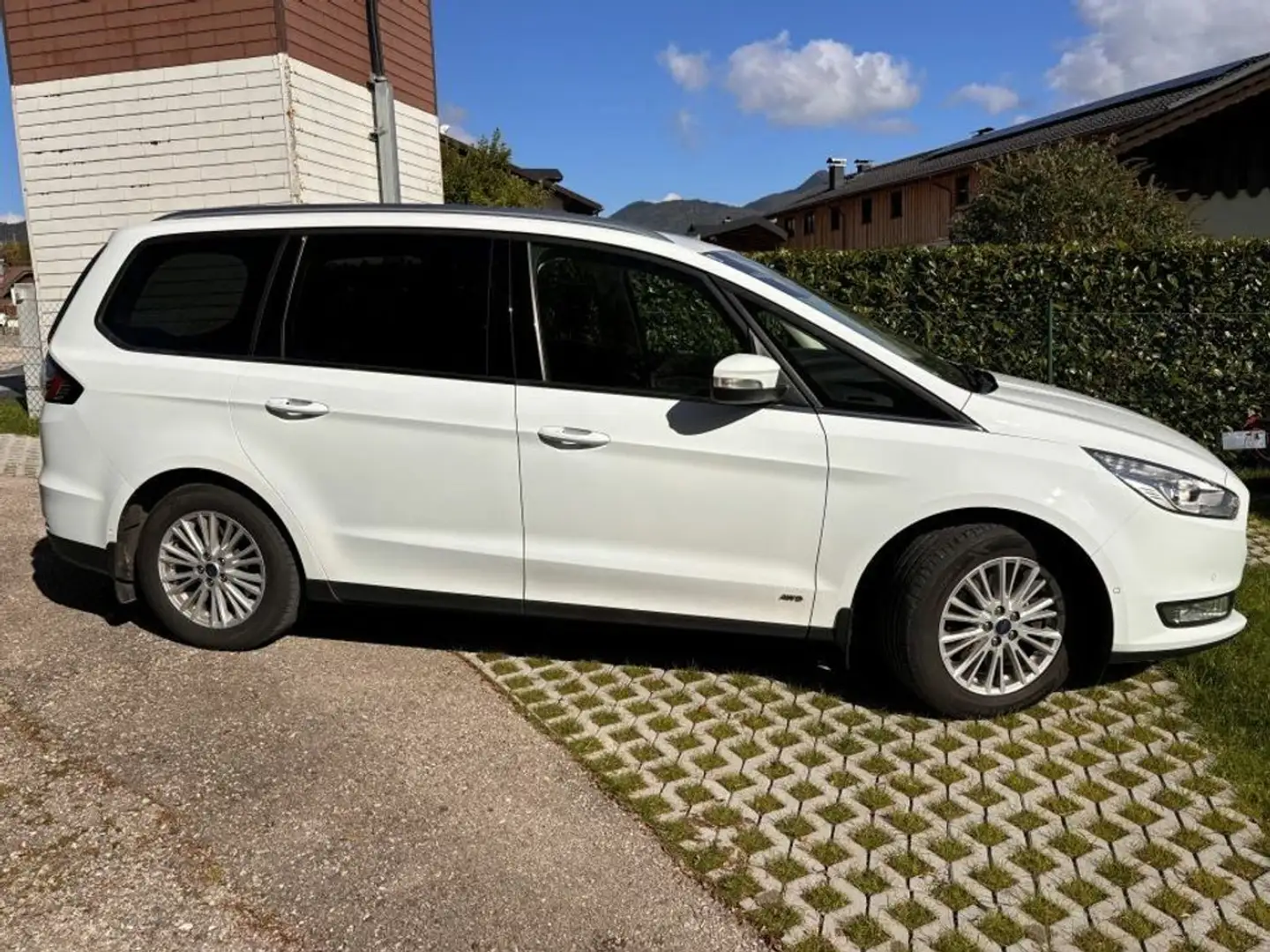 Ford Galaxy AWD Titanium Weiß - 2