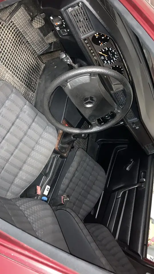 Mercedes-Benz 190 E 1,8, foto 7