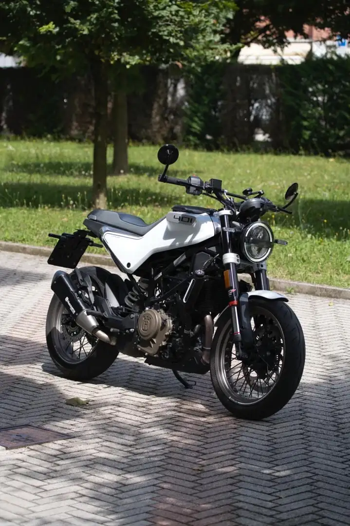 Husqvarna Vitpilen 401 A1 Argento - 1