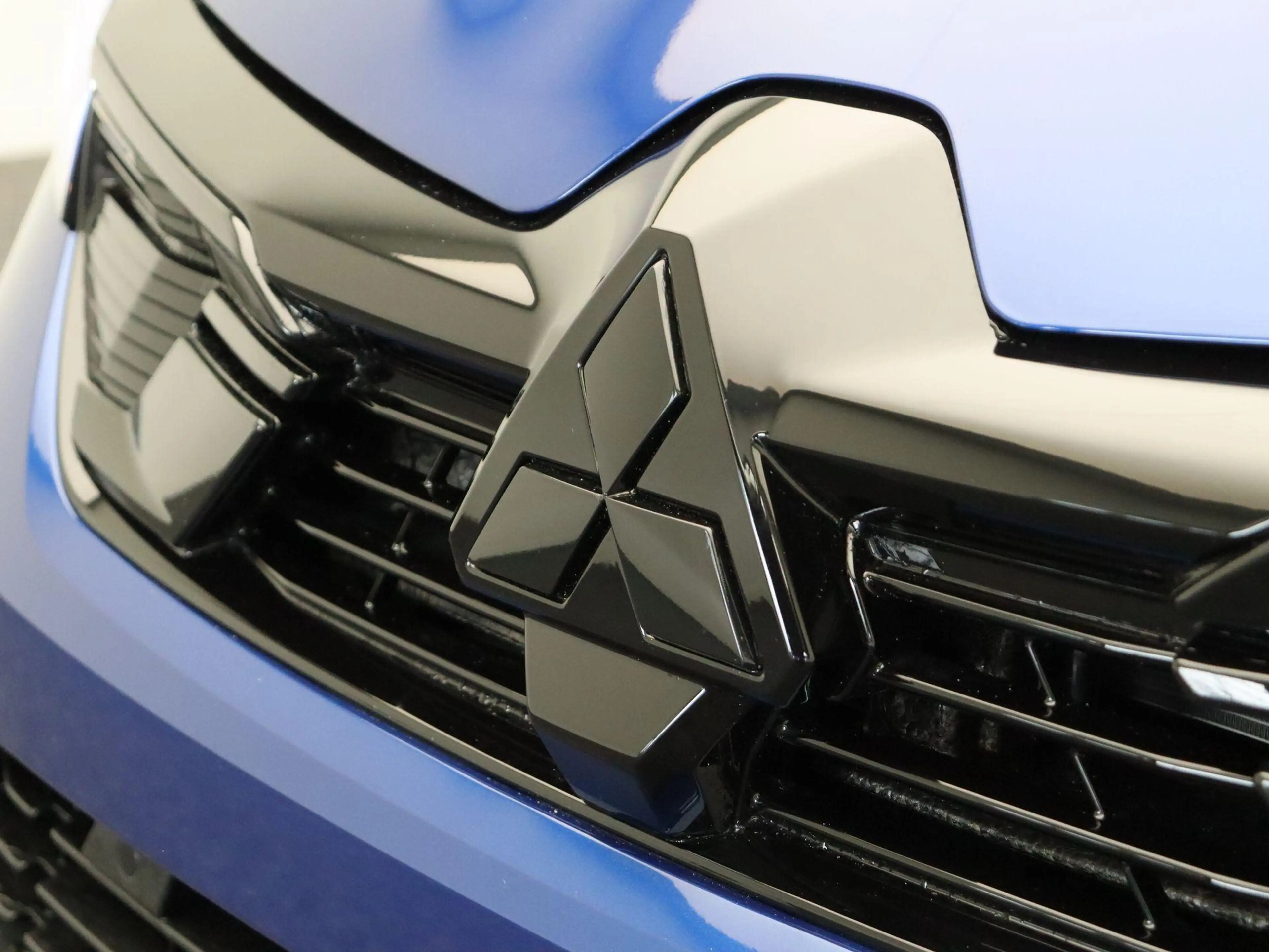 Mitsubishi Colt 1.6 HEV Intense | Black Edition | Stoel en stuurve — photo 7