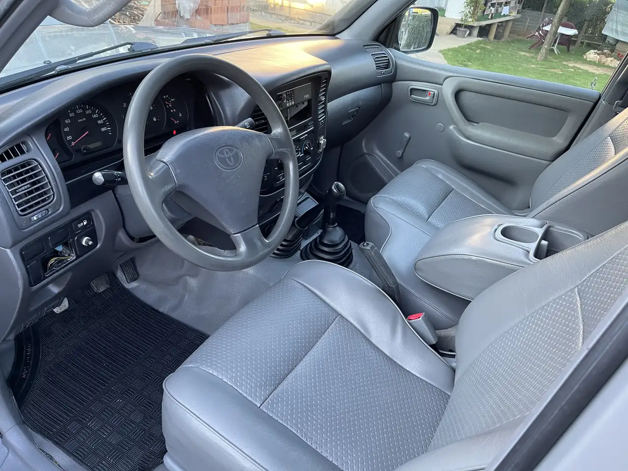 Toyota Land Cruiser 105 Series, foto 9