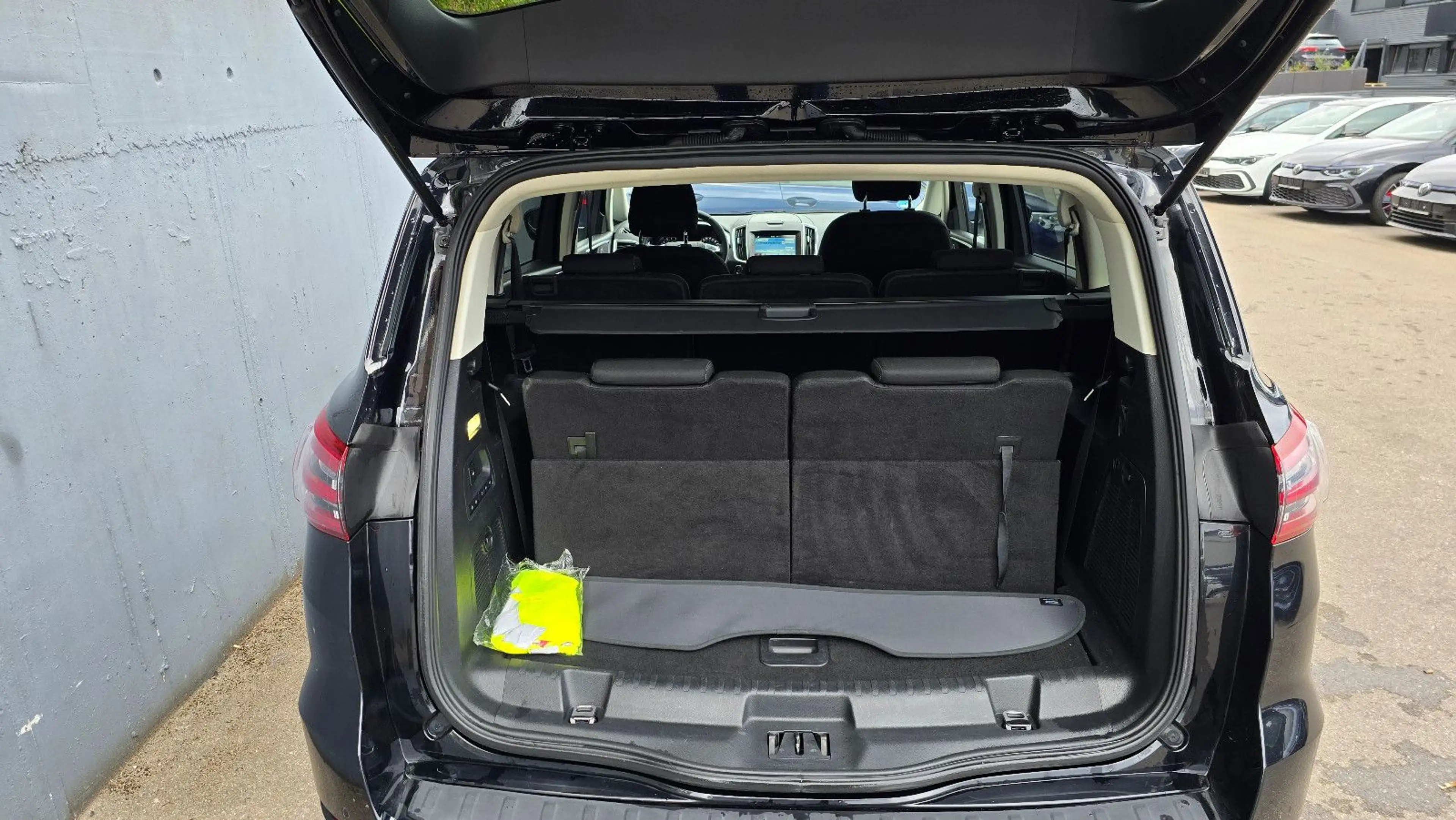 Ford S-Max 2,0 TDCi Titanium * 7 Sitze * Navi+/Tempo — photo 10