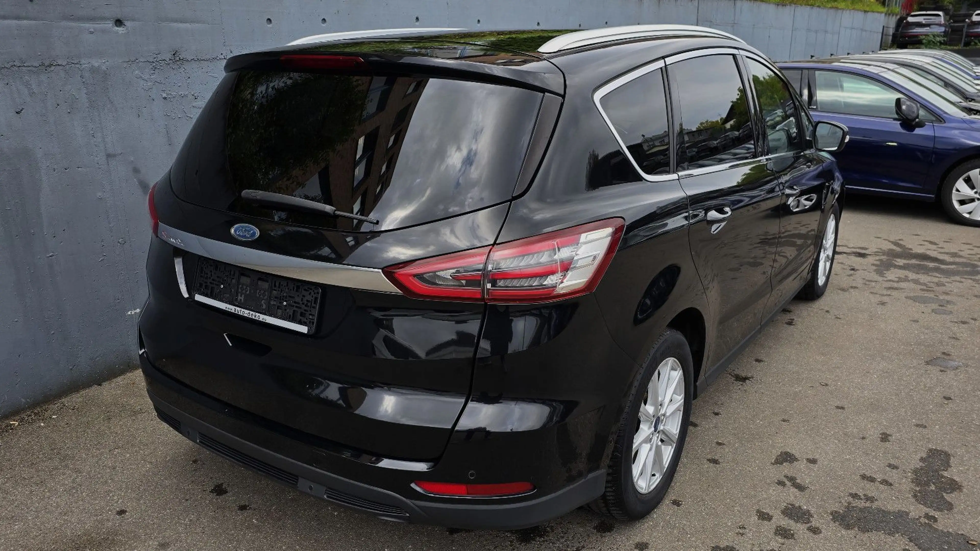 Ford S-Max 2,0 TDCi Titanium * 7 Sitze * Navi+/Tempo — photo 4