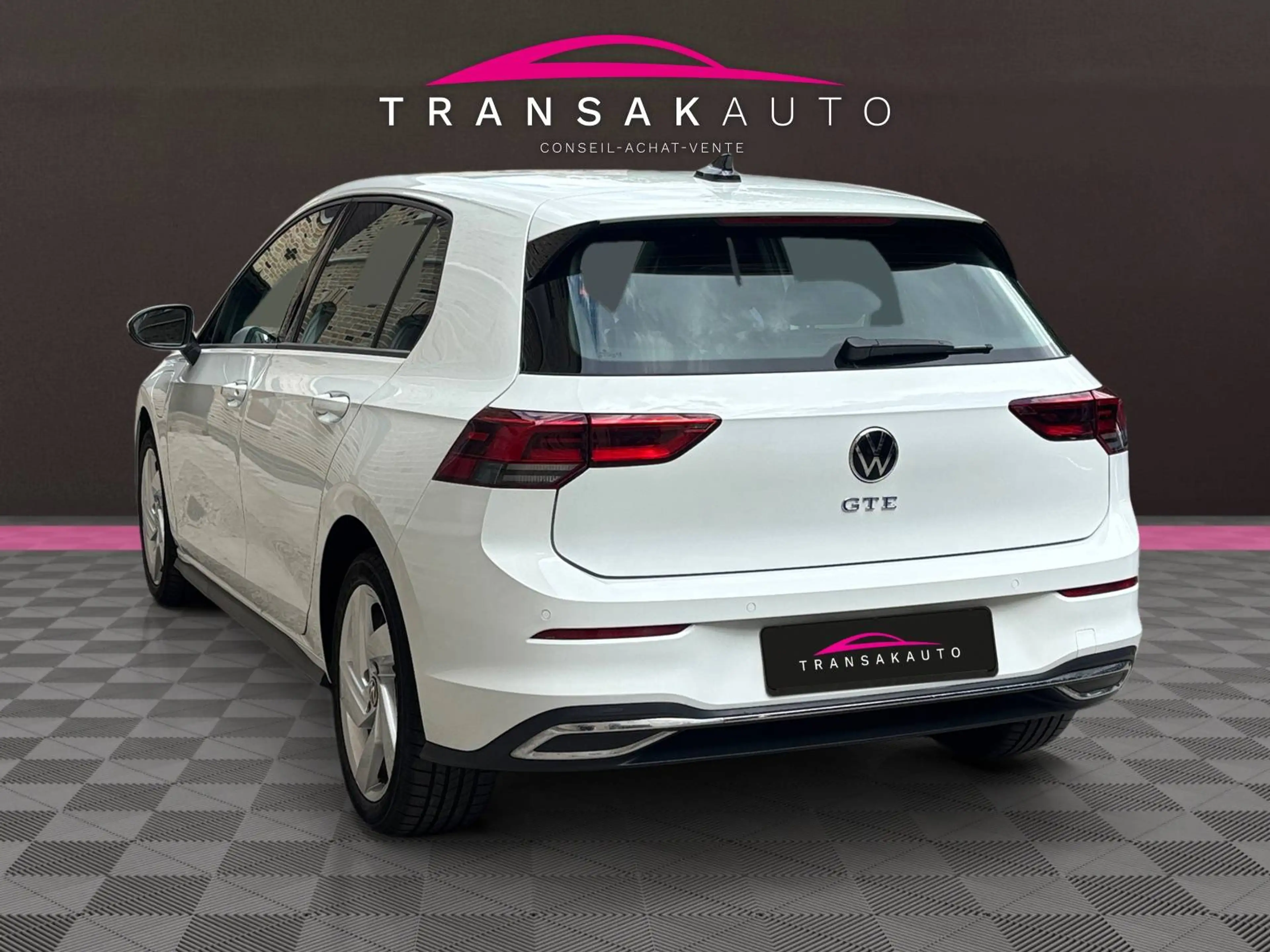 Volkswagen Golf GTE Golf 1.4 eHybrid PHEV GTE / Garantie / Entretien complet — photo 2
