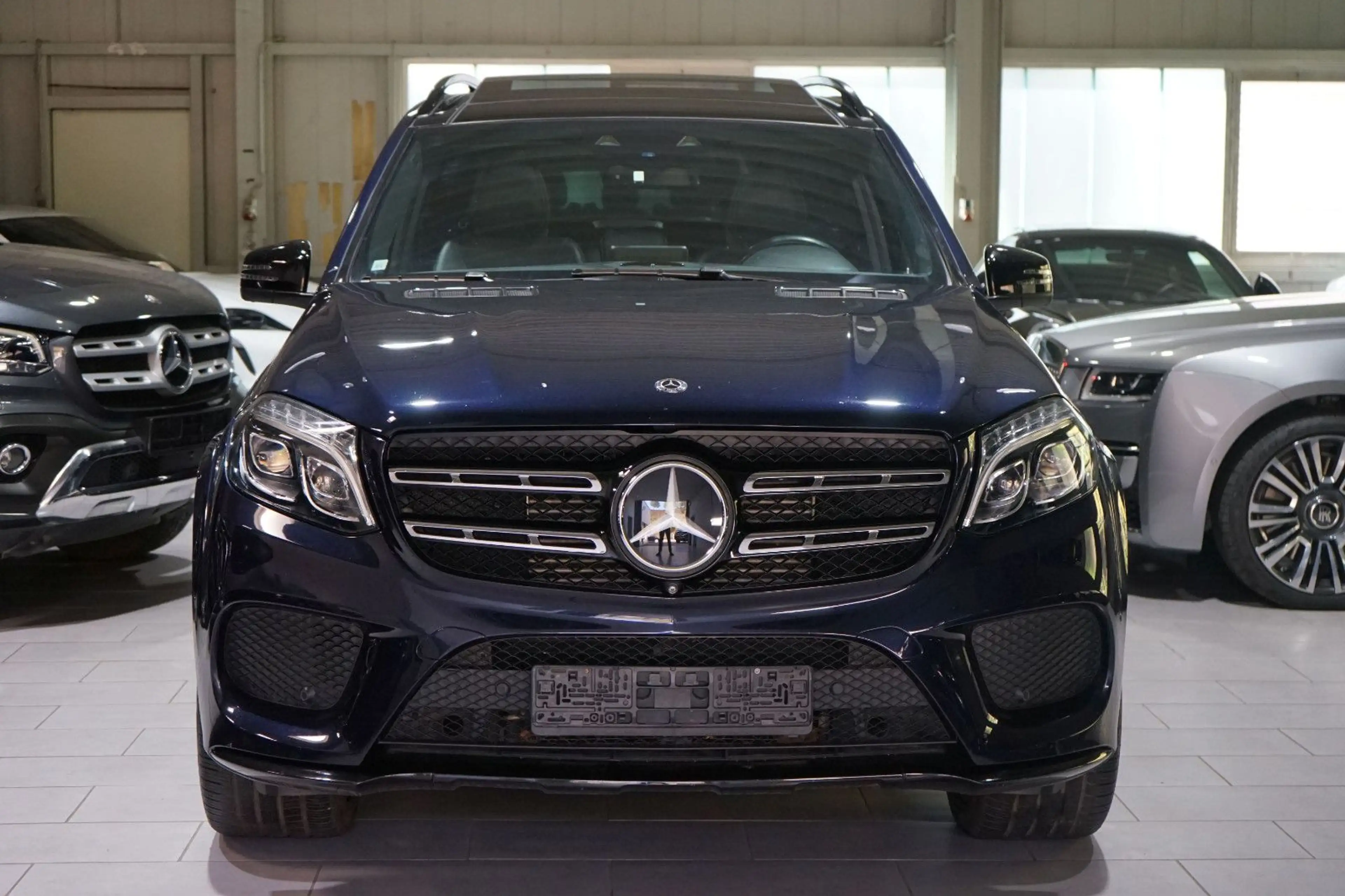 Mercedes-Benz GLS 350 GLS350d 4Matic*AMG*PANO*REAR-DVD*H&K*DISTRONIC — photo 5