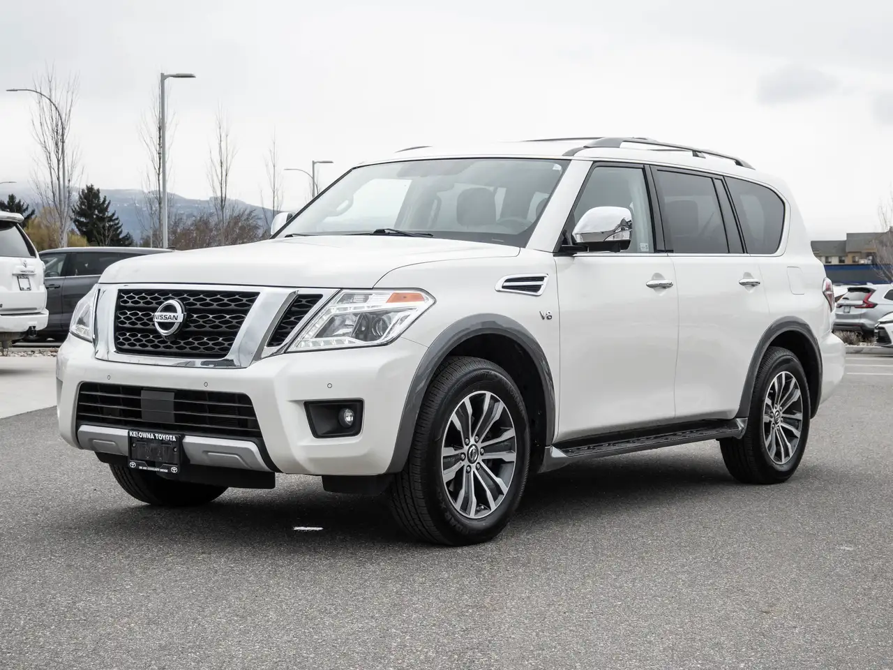 Nissan Armada снимка Nissan Armada