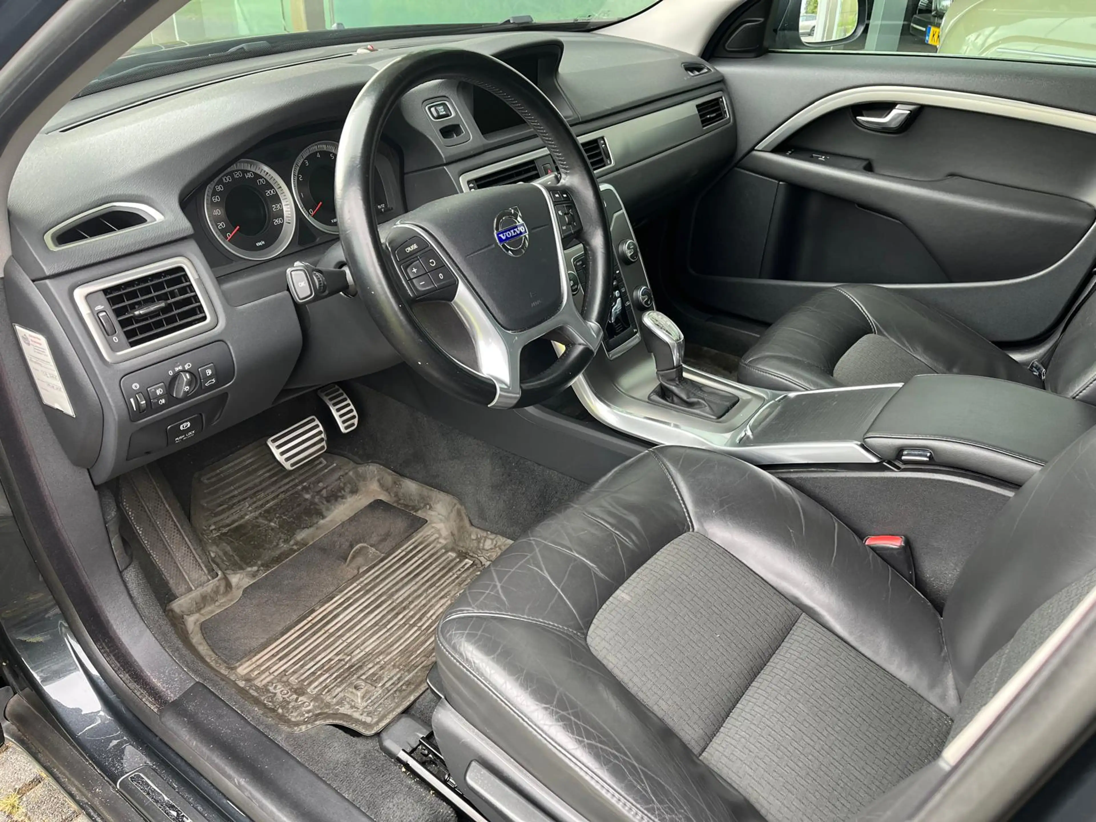Volvo V70 1.6 T4 Momentum Automaat | Rijklaar incl garantie — photo 6