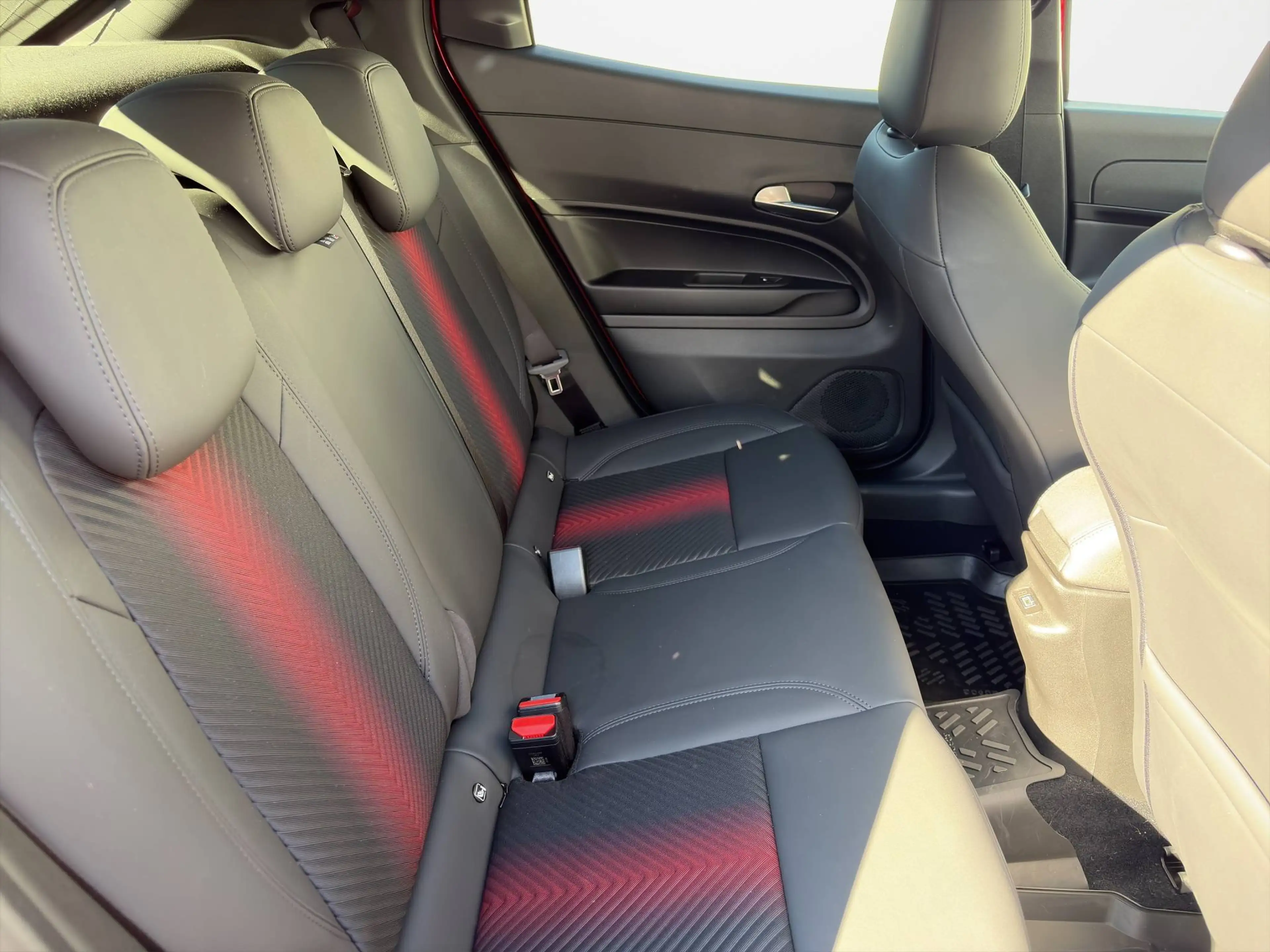 Alfa Romeo Junior Junior 1.2 VGT Ibrida Speciale — photo 15