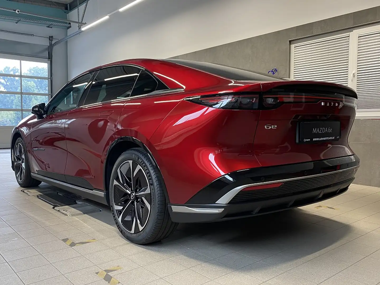 Mazda 6e 5HB EV 245ps Long Range 1AT RWD Takumi Plus Rouge - 2