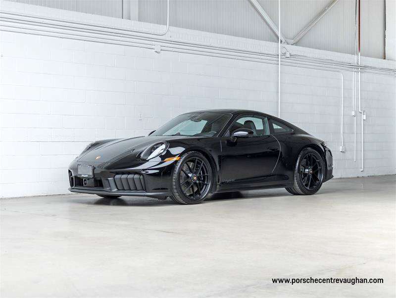 2026 Porsche 911 Carrera 4 GTS Coupe