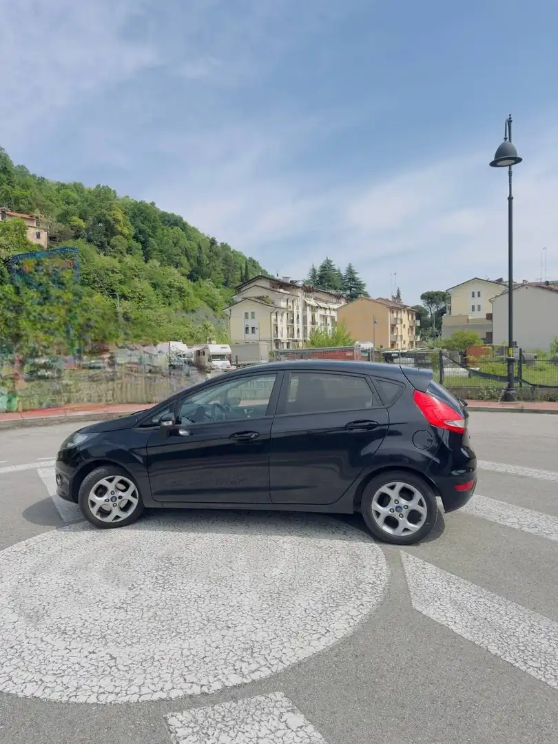 Ford Fiesta 5p 1.4 16v + c/esp auto E5 - 1