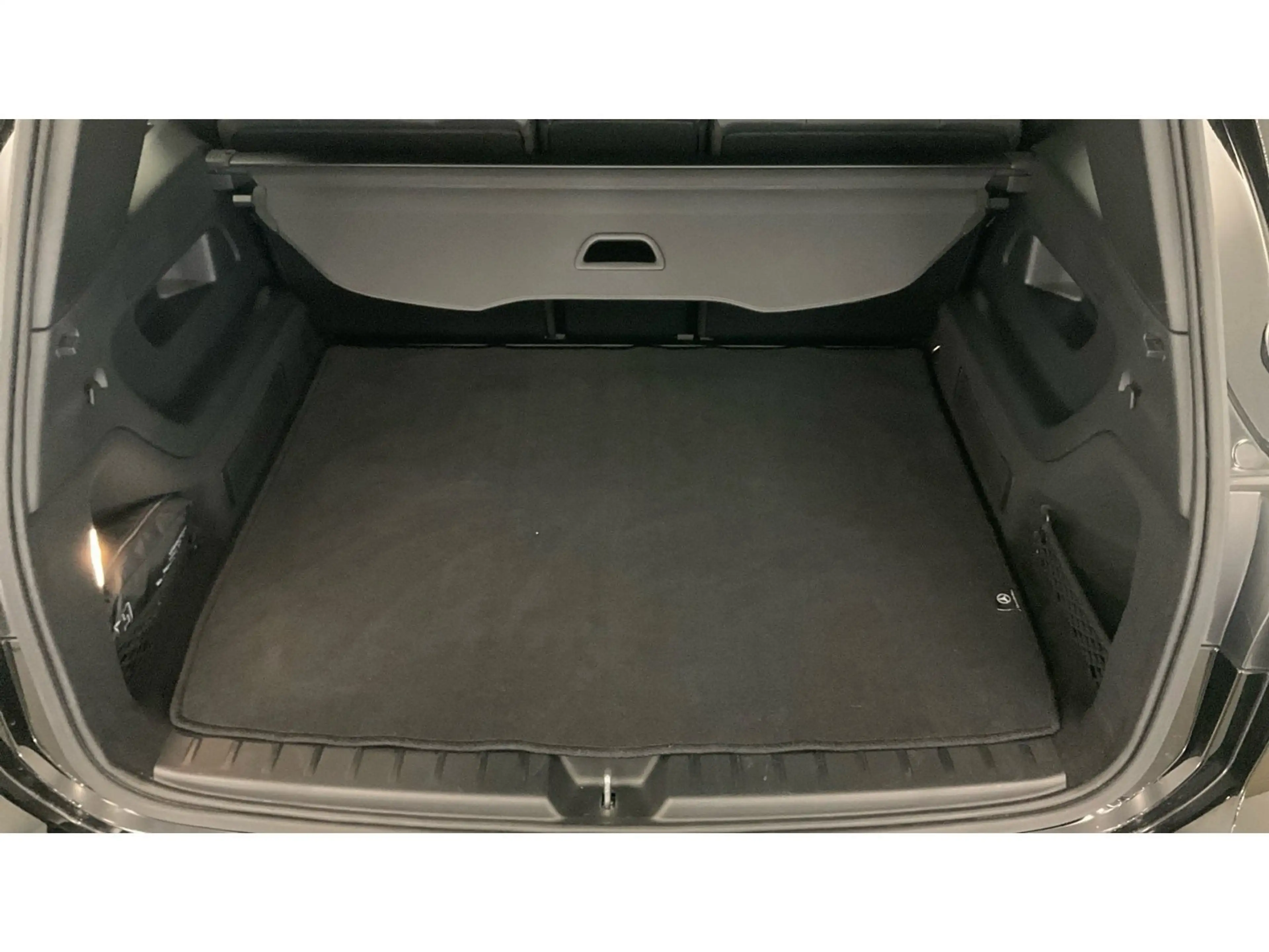 Mercedes-Benz EQB 250 AMG Line SpoSi BLIS El.Heckkl. LED Lane — photo 12