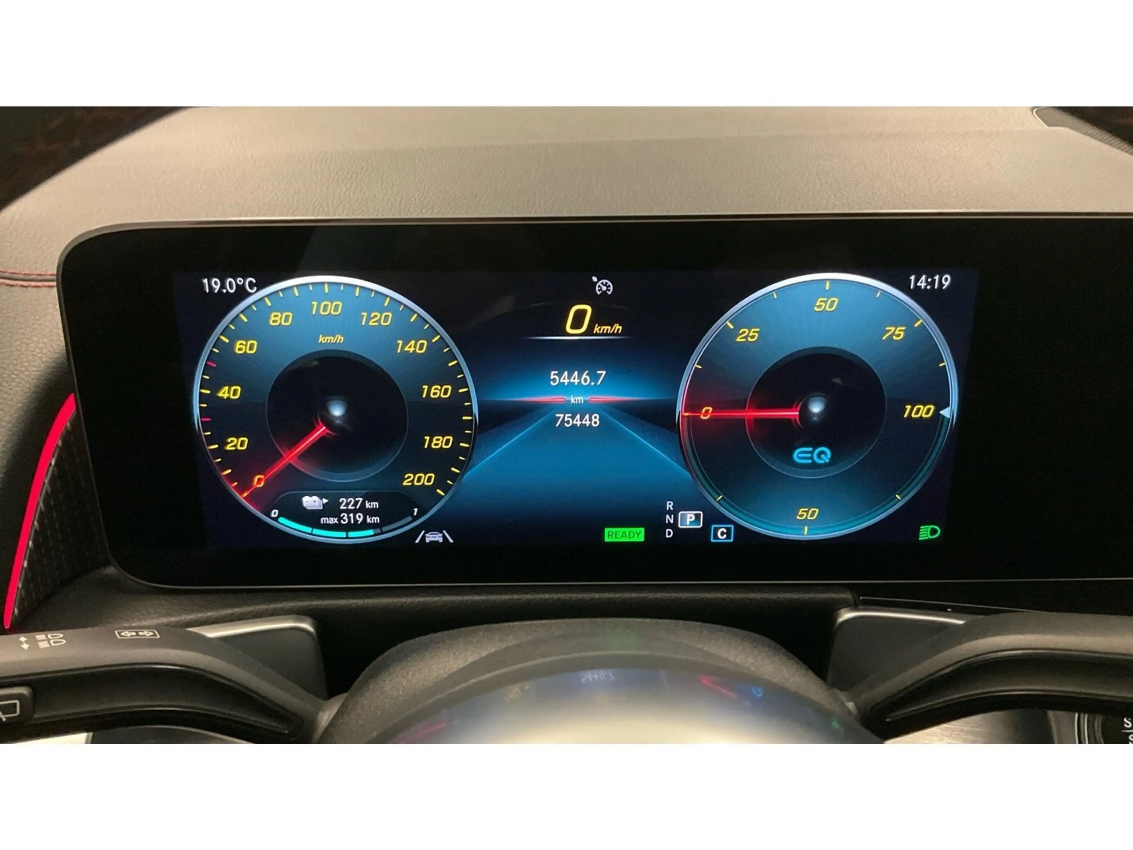 Mercedes-Benz EQB 250 AMG Line SpoSi BLIS El.Heckkl. LED Lane — photo 8