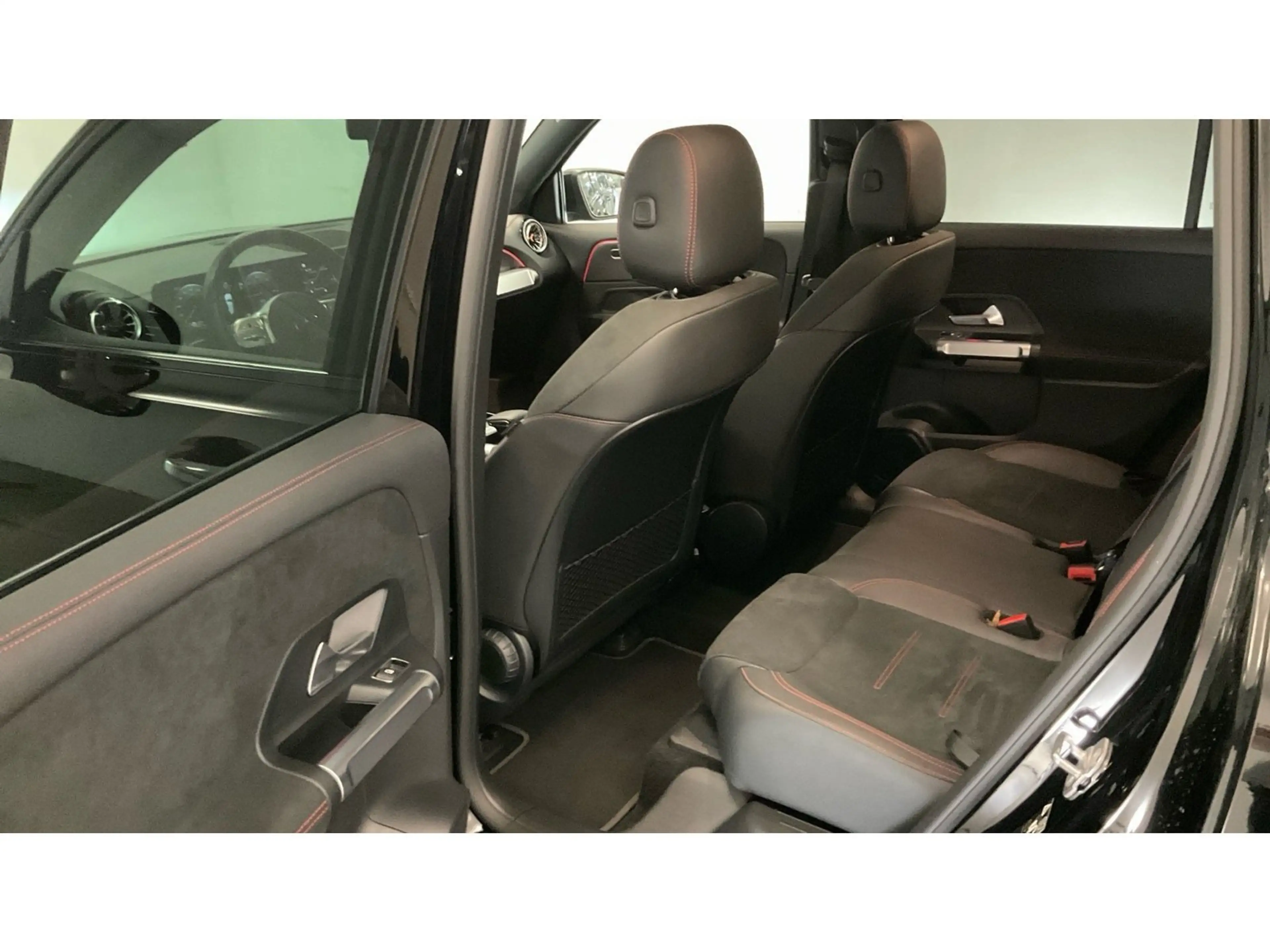 Mercedes-Benz EQB 250 AMG Line SpoSi BLIS El.Heckkl. LED Lane — photo 10