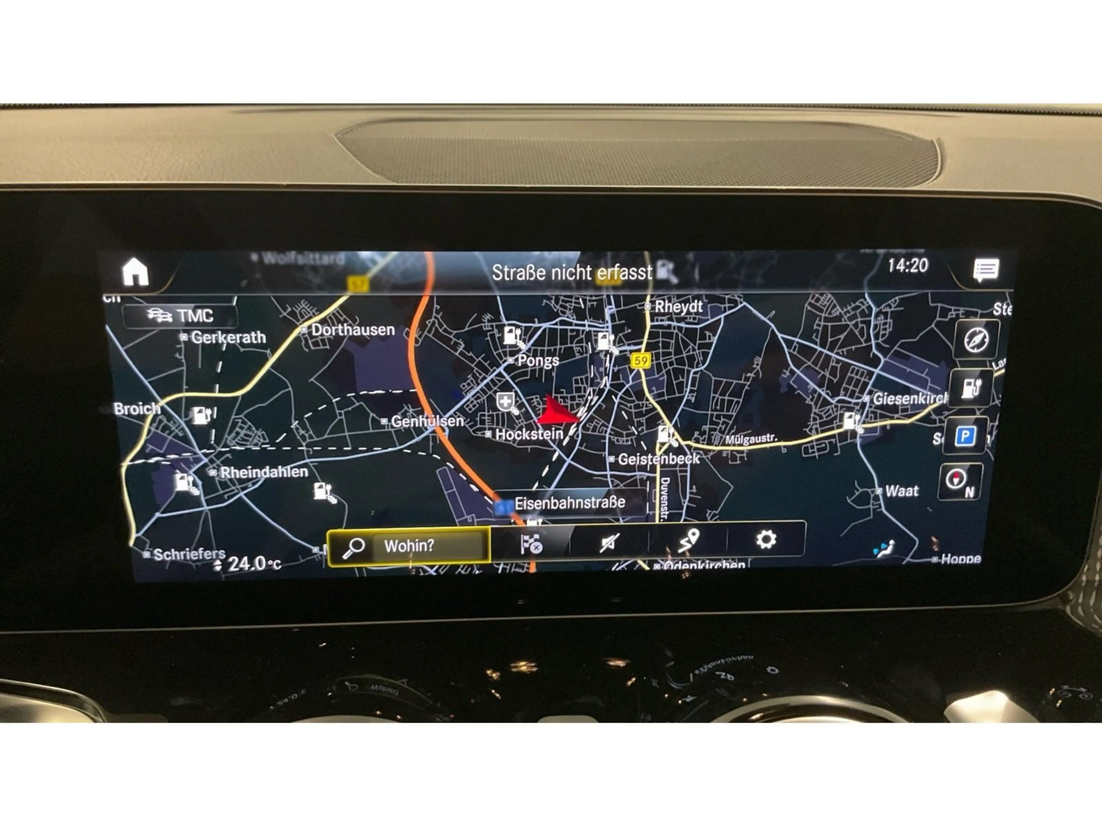 Mercedes-Benz EQB 250 AMG Line SpoSi BLIS El.Heckkl. LED Lane — photo 9
