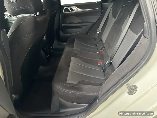 BMW 4 Series view 8