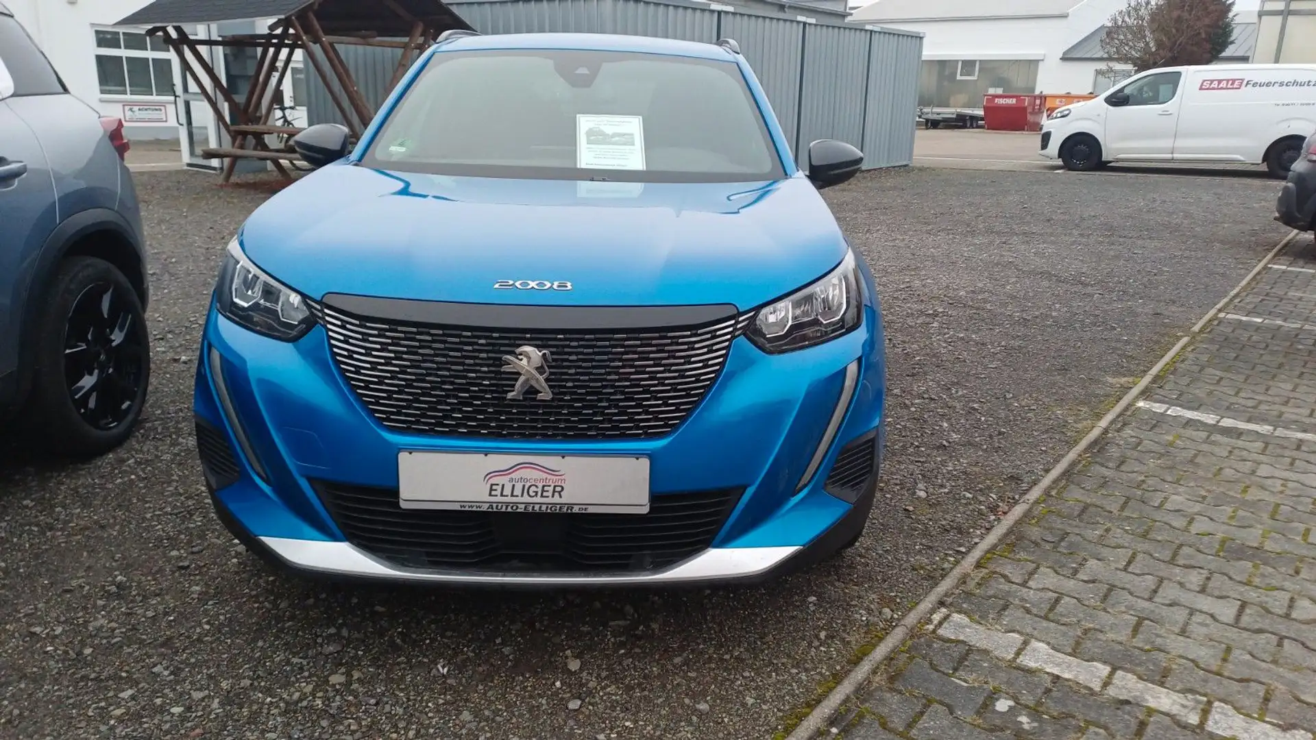 Peugeot 2008 PureTech130 Allure Pack Blau - 1