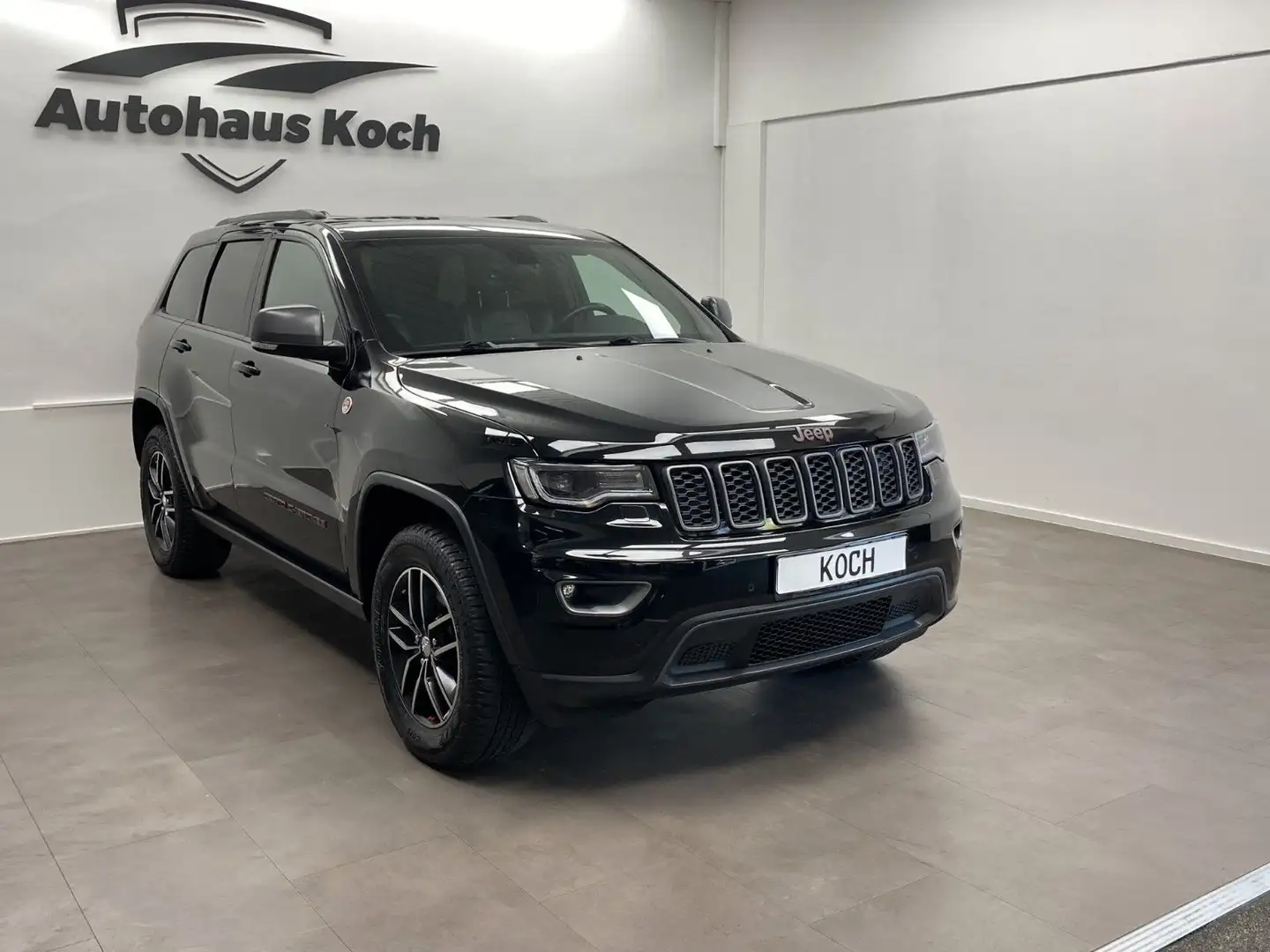 Jeep Grand Cherokee GRAND CHEROKEE 3.0 CRD - TRAILHAWK SONDERMODELL! Schwarz - 1