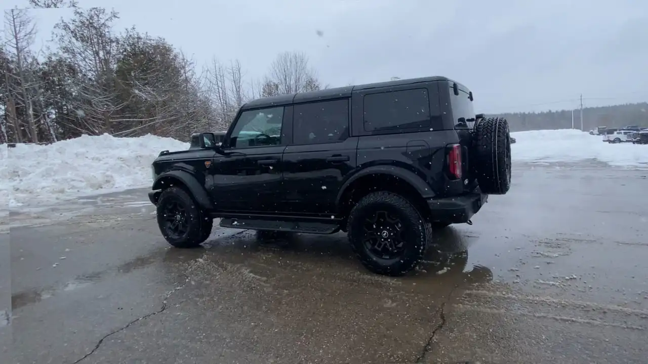 Ford Bronco снимка Ford Bronco