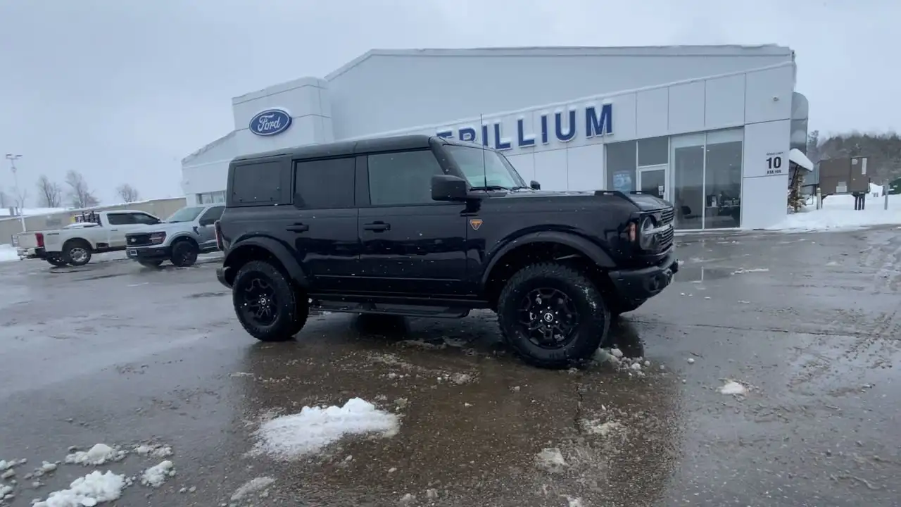 Ford Bronco снимка Ford Bronco