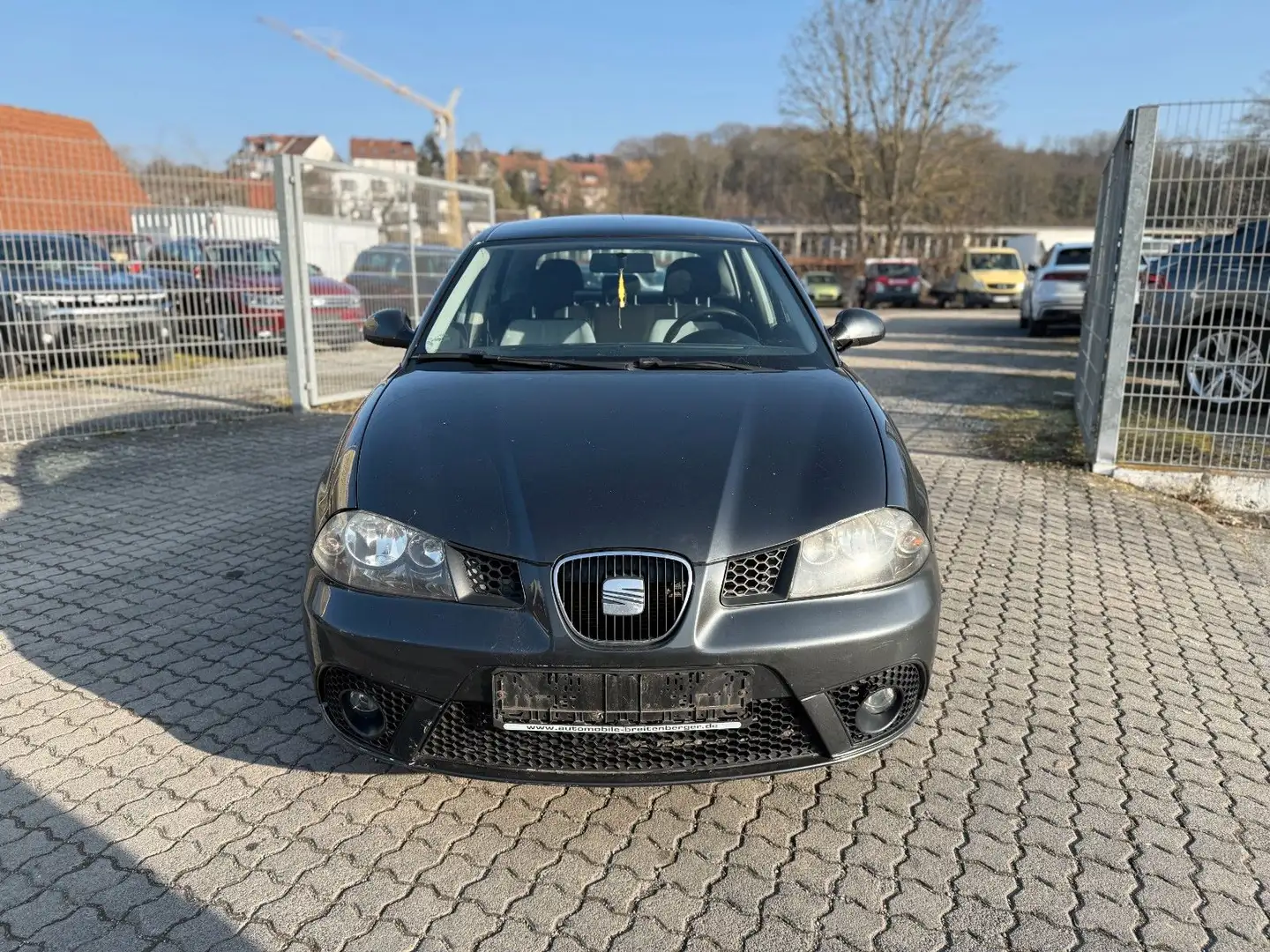 SEAT Ibiza 1.4i "Best of" Klimaautomatik Tüv 01.2028 Grau - 2