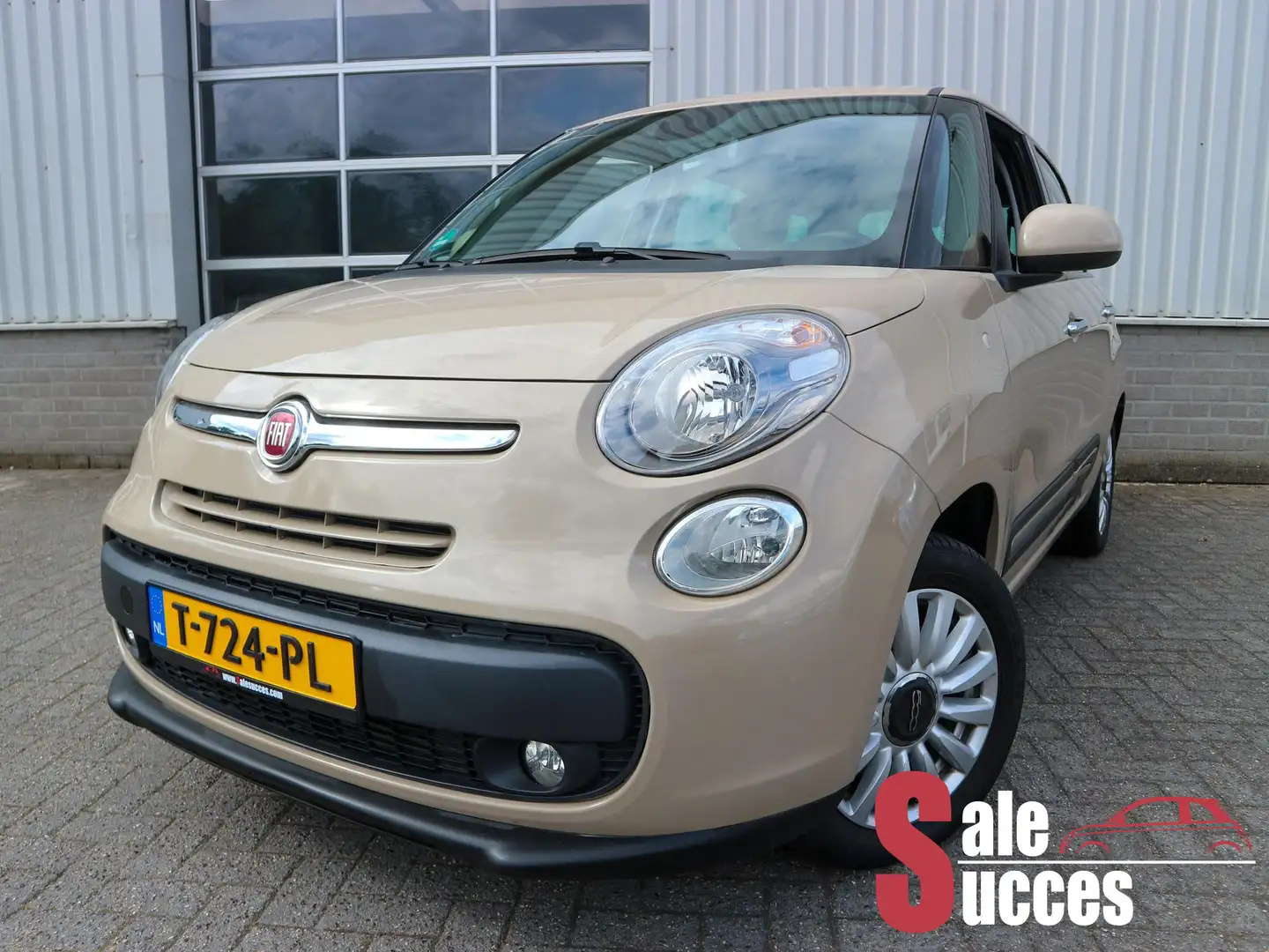 Fiat 500L Living 1.4 T-Jet Lounge 7p. Beige - 1