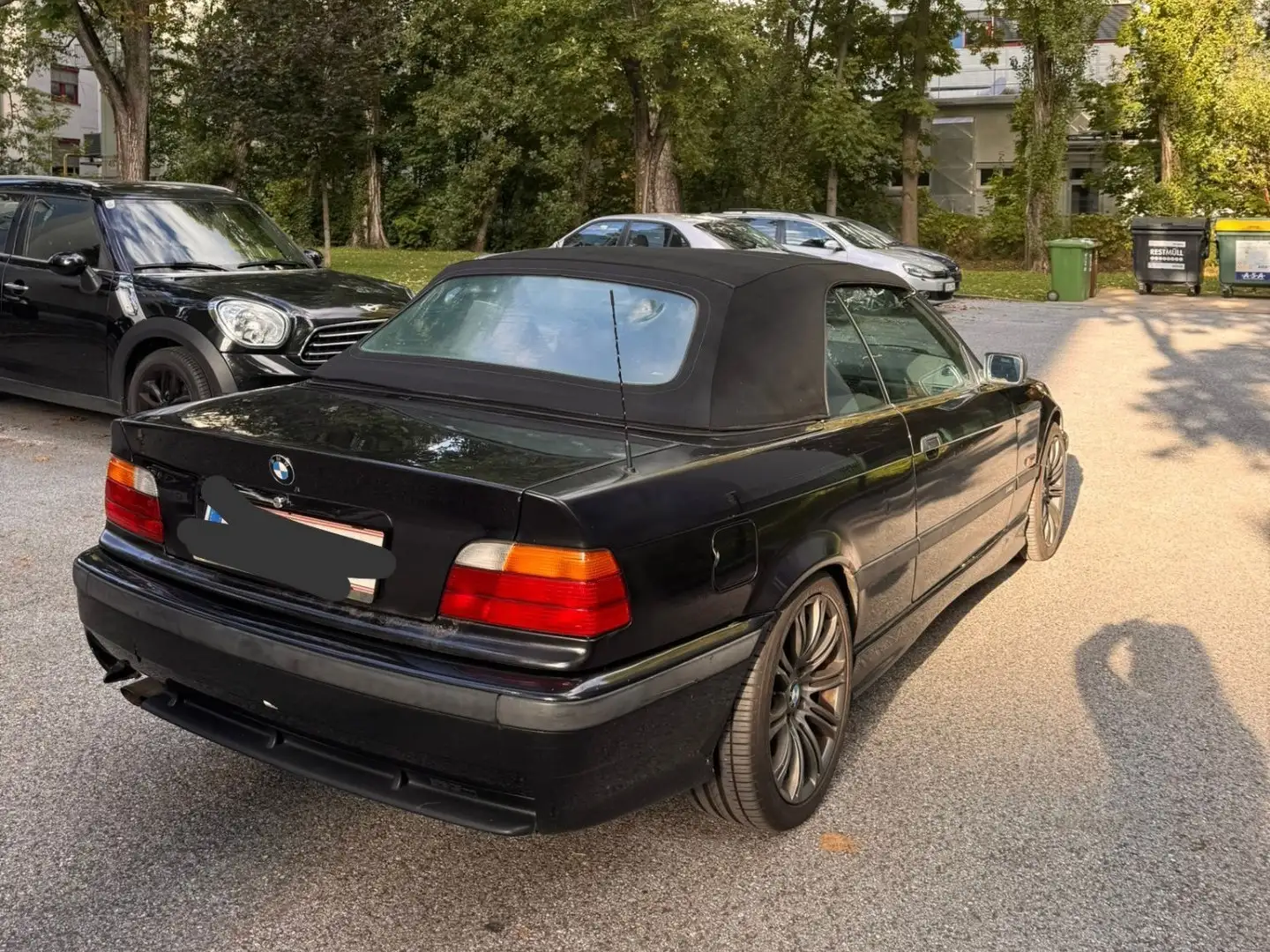 BMW 328 328i Cabrio Schwarz - 2