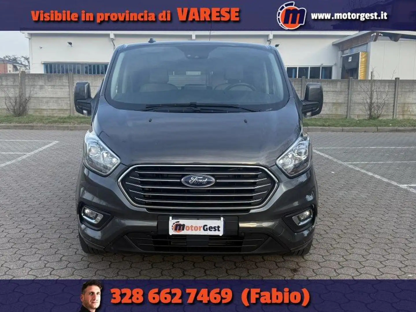 Ford Tourneo Custom 320 2.0 EcoBlue 185CV aut. 8 posti Grigio - 2