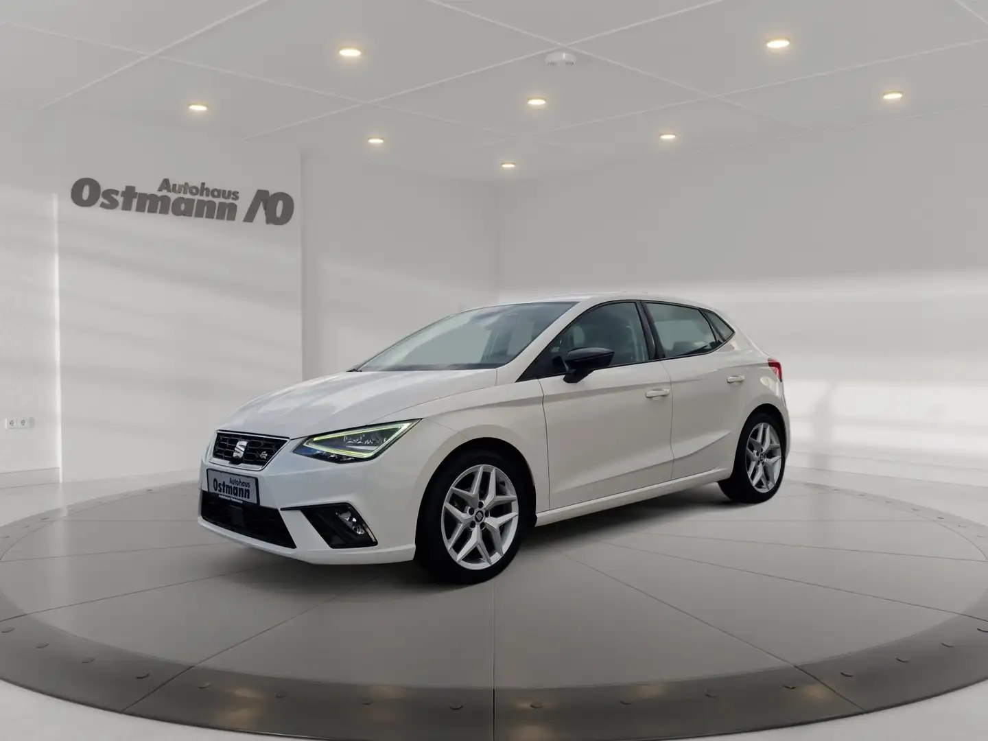 SEAT Ibiza 1.0 TSI FR 2xKlima ACC Alcant. KeyLess LED Weiß - 1
