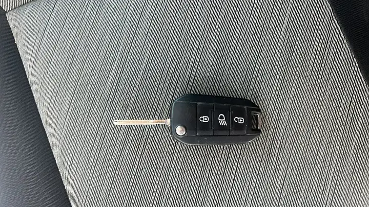 Citroën Berlingo Talla XL BlueHDi S&S SHINE 2021, foto 17