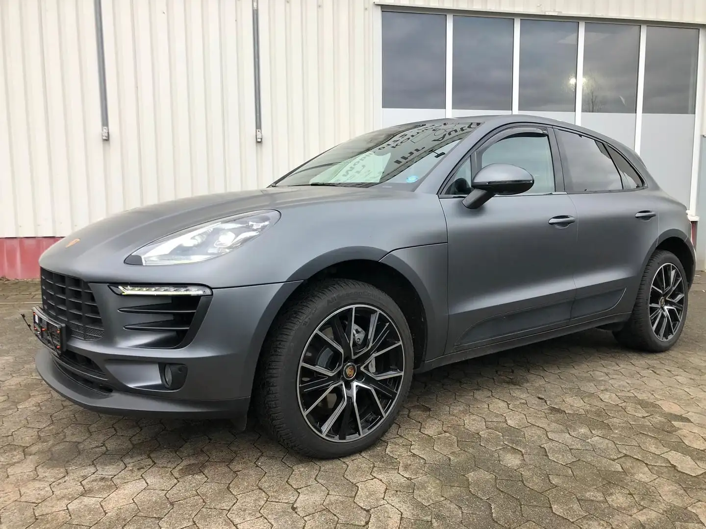 Porsche Macan S 3.0D 190kW/LEDER/PANORAMA/BOSE/AHK/55tkm Noir - 2