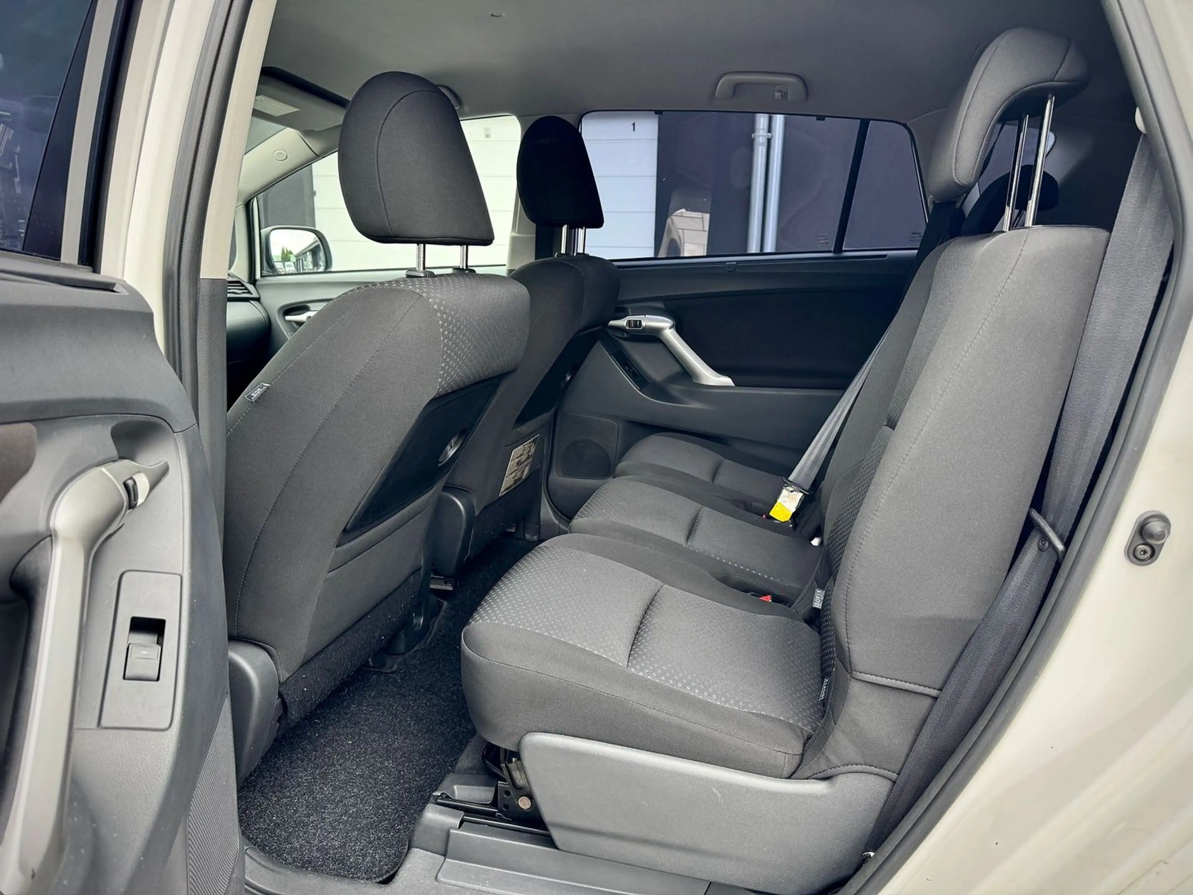 Toyota Verso Executive '2.Hand'Aut.'7-Sitzer'Kamera' — photo 8