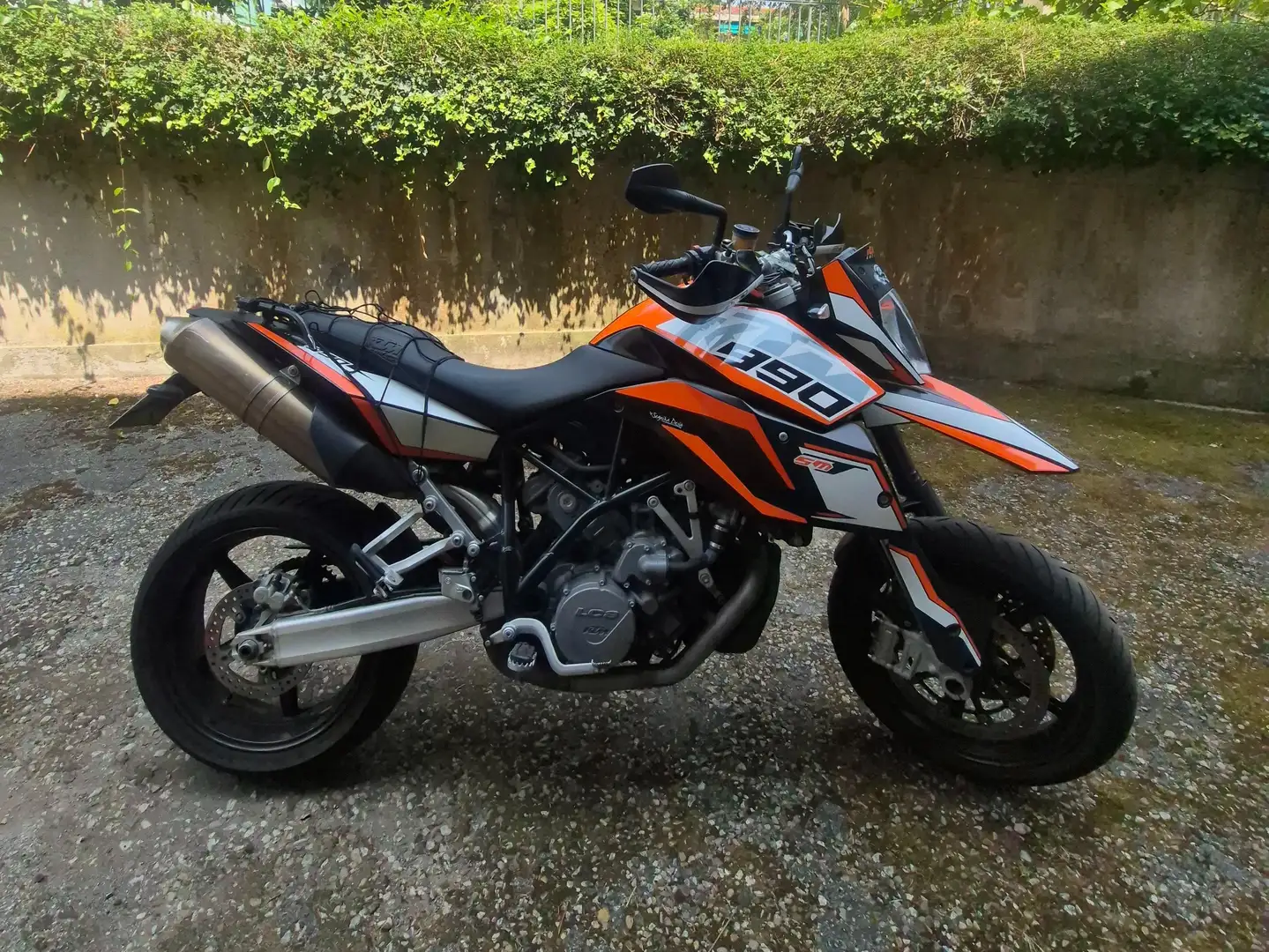 KTM 990 Supermoto - 1